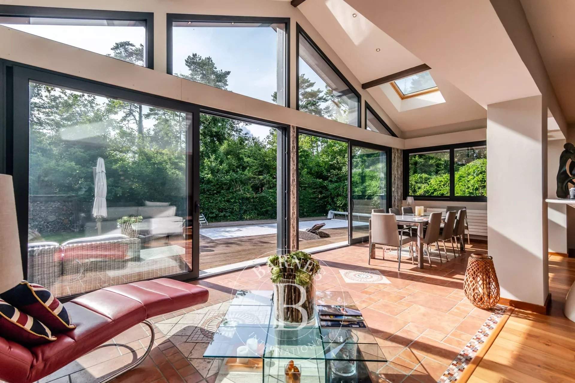 Sciez  - Maison 8 Pi&egrave;ces 4 Chambres - picture 2