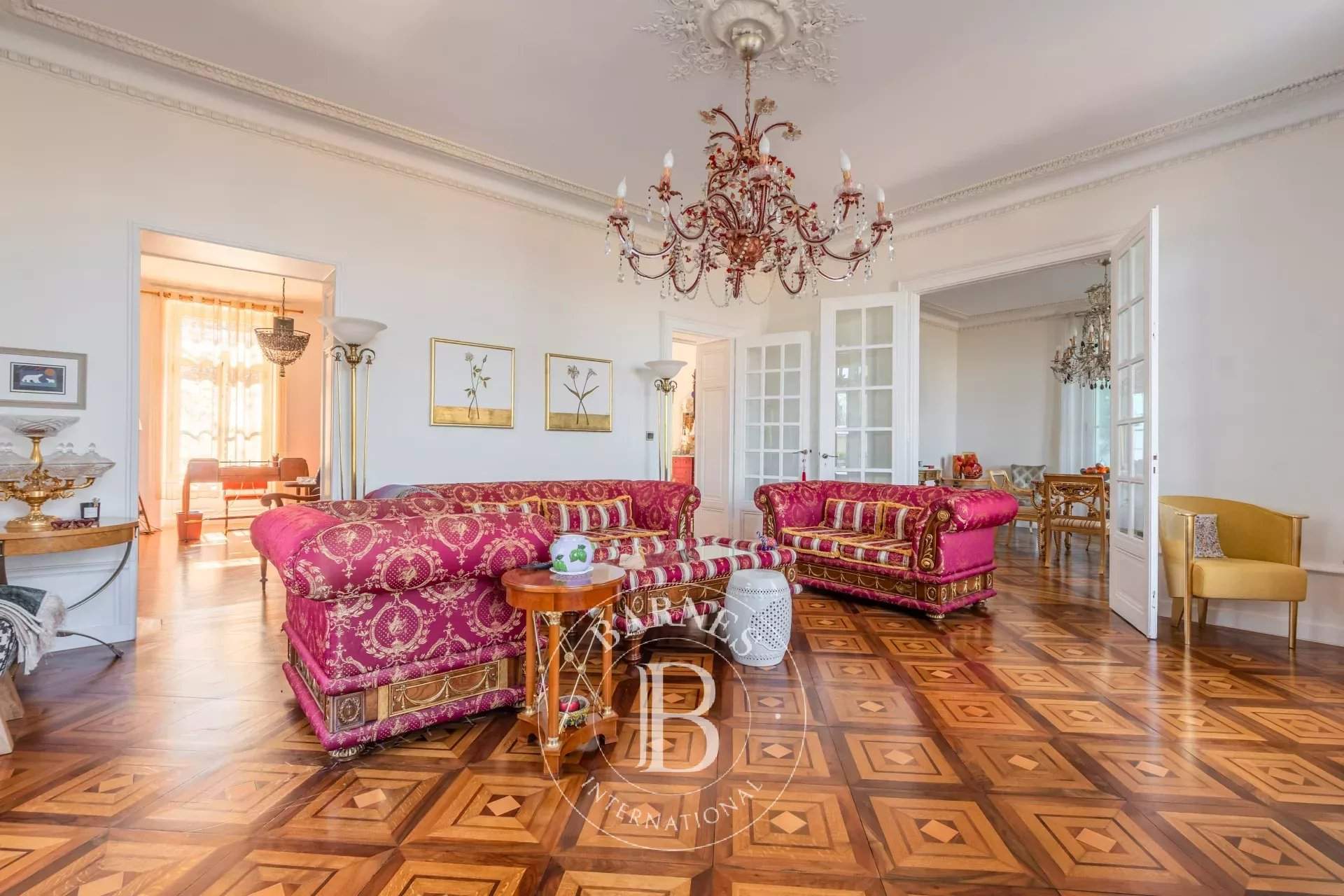 Évian-les-Bains  - Maison 13 Pi&egrave;ces 8 Chambres - picture 3