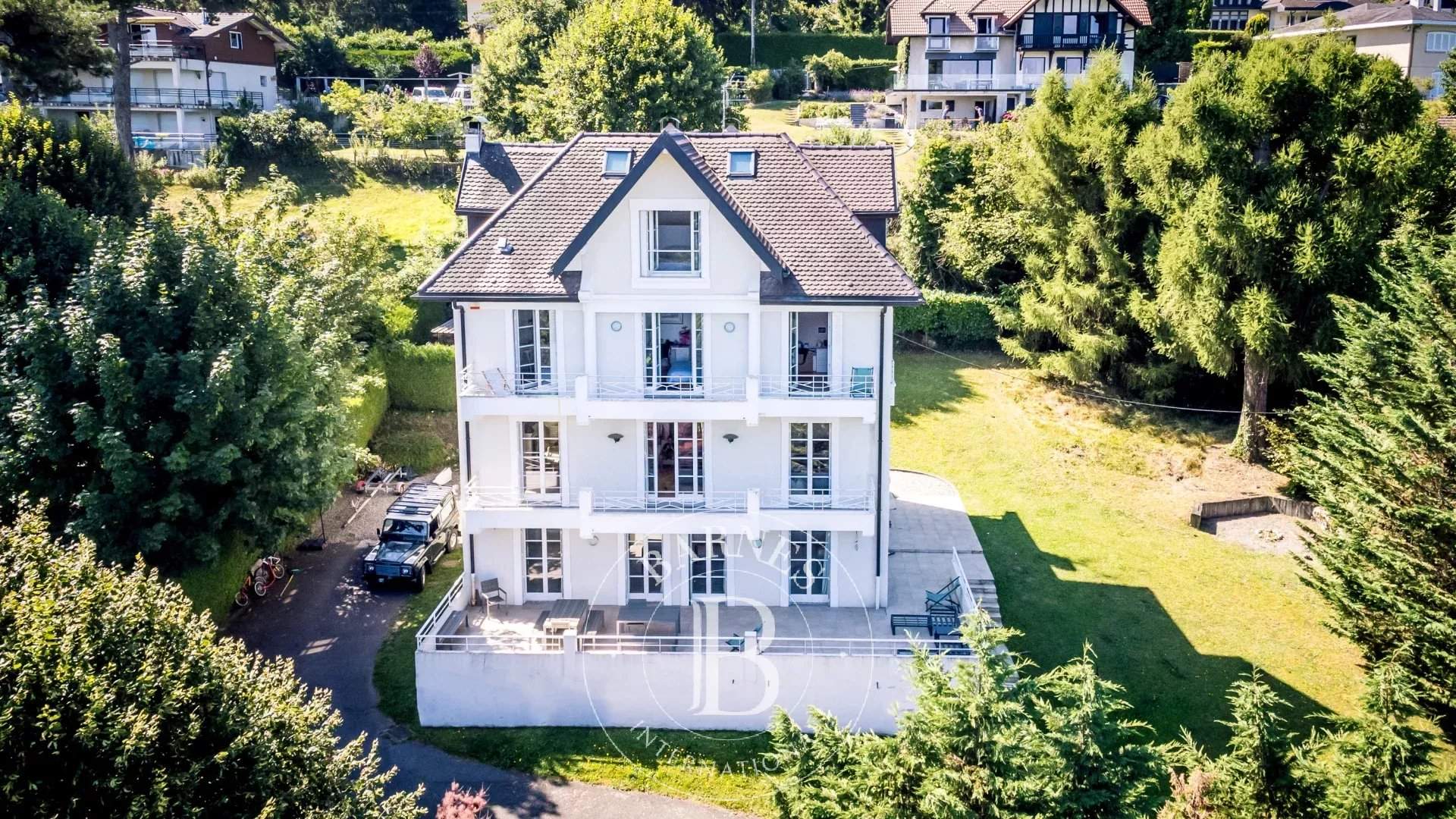 Évian-les-Bains  - House 7 Bedrooms - picture 1