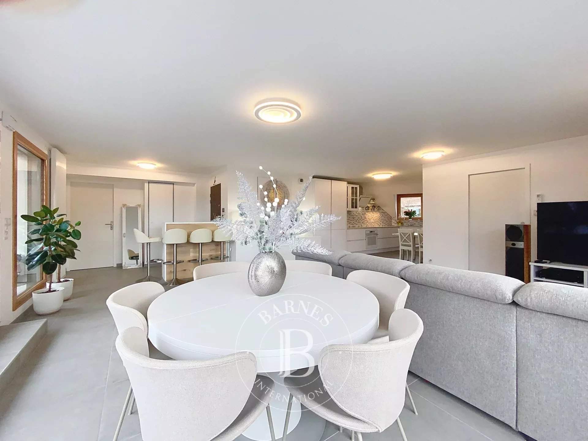 Évian-les-Bains  - Appartement 4 Pi&egrave;ces 3 Chambres - picture 1