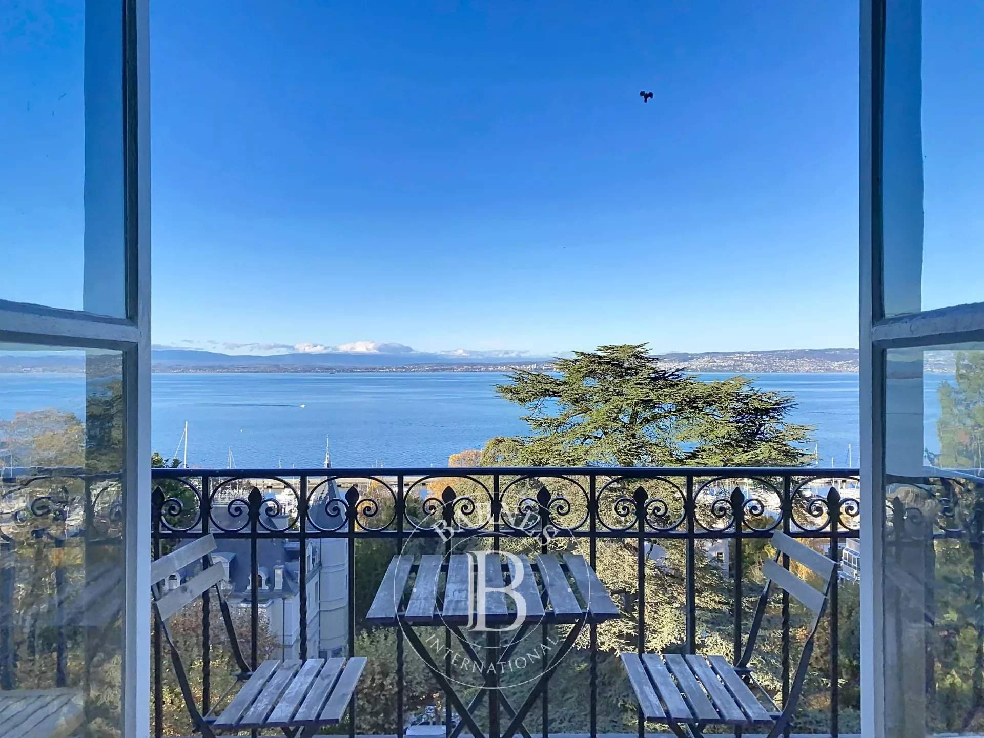 Évian-les-Bains  - Apartment 1 Bedroom - picture 1