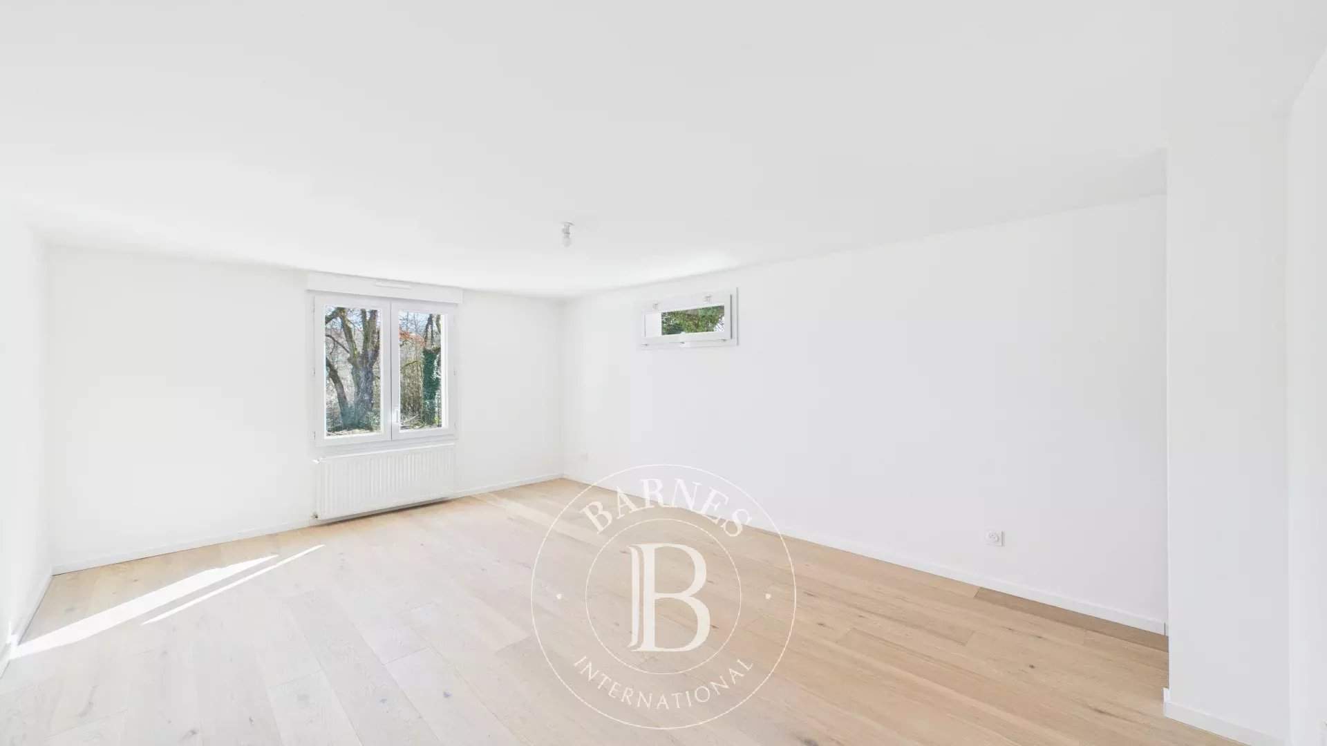 Veigy-Foncenex  - Maison 7 Pi&egrave;ces 5 Chambres - picture 12