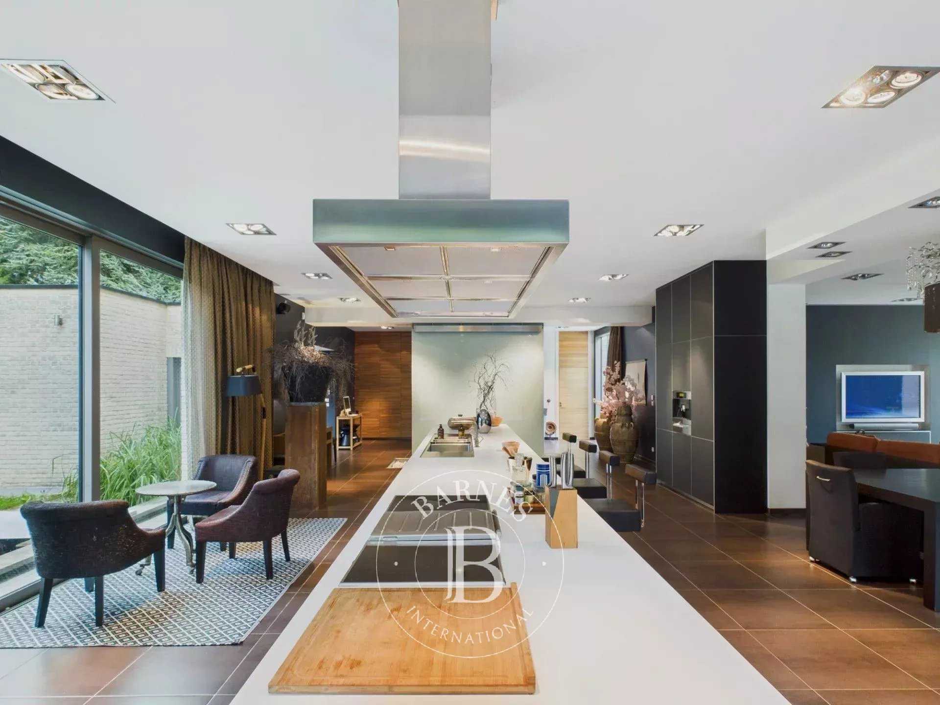 Mouvaux  - Maison 8 Pièces 3 Chambres