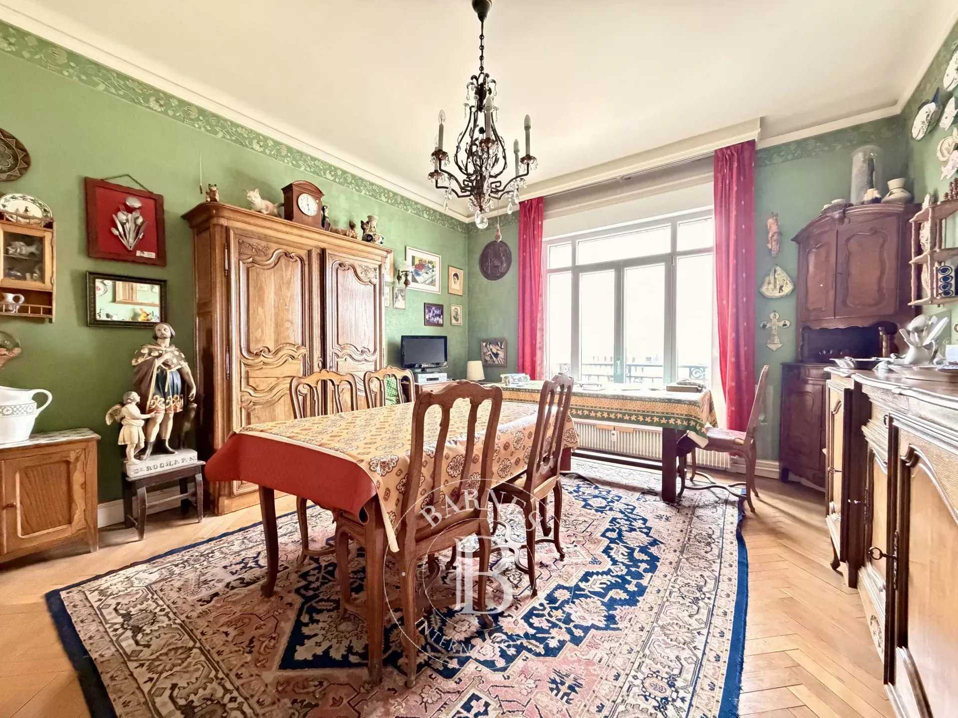 Tourcoing  - Appartement 9 Pi&egrave;ces 7 Chambres