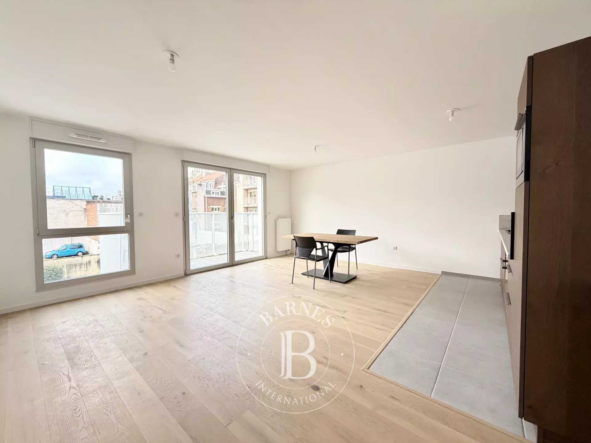 Lille  - Appartement 4 Pi&egrave;ces 3 Chambres