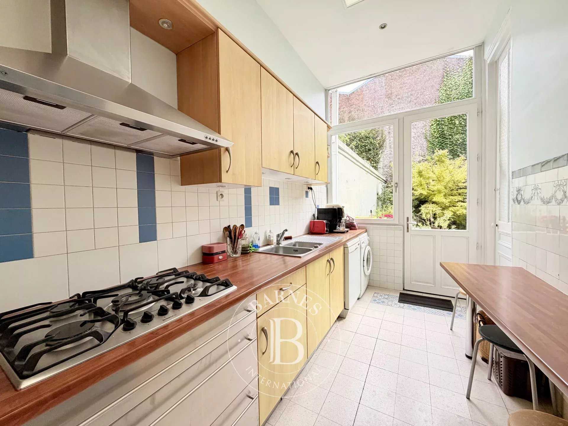 Lille  - House 6 Bedrooms