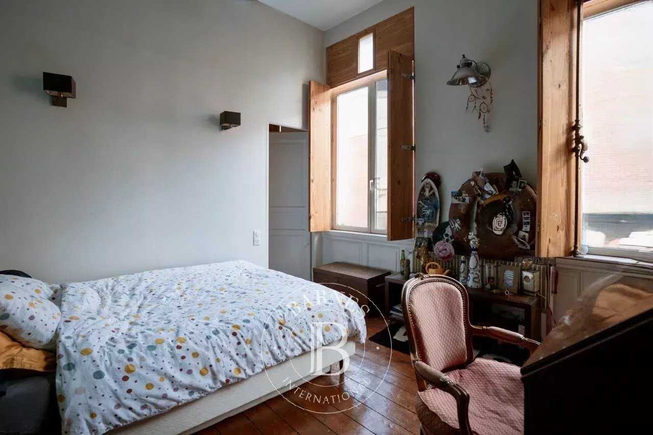 Lille  - Maison 7 Pi&egrave;ces 3 Chambres