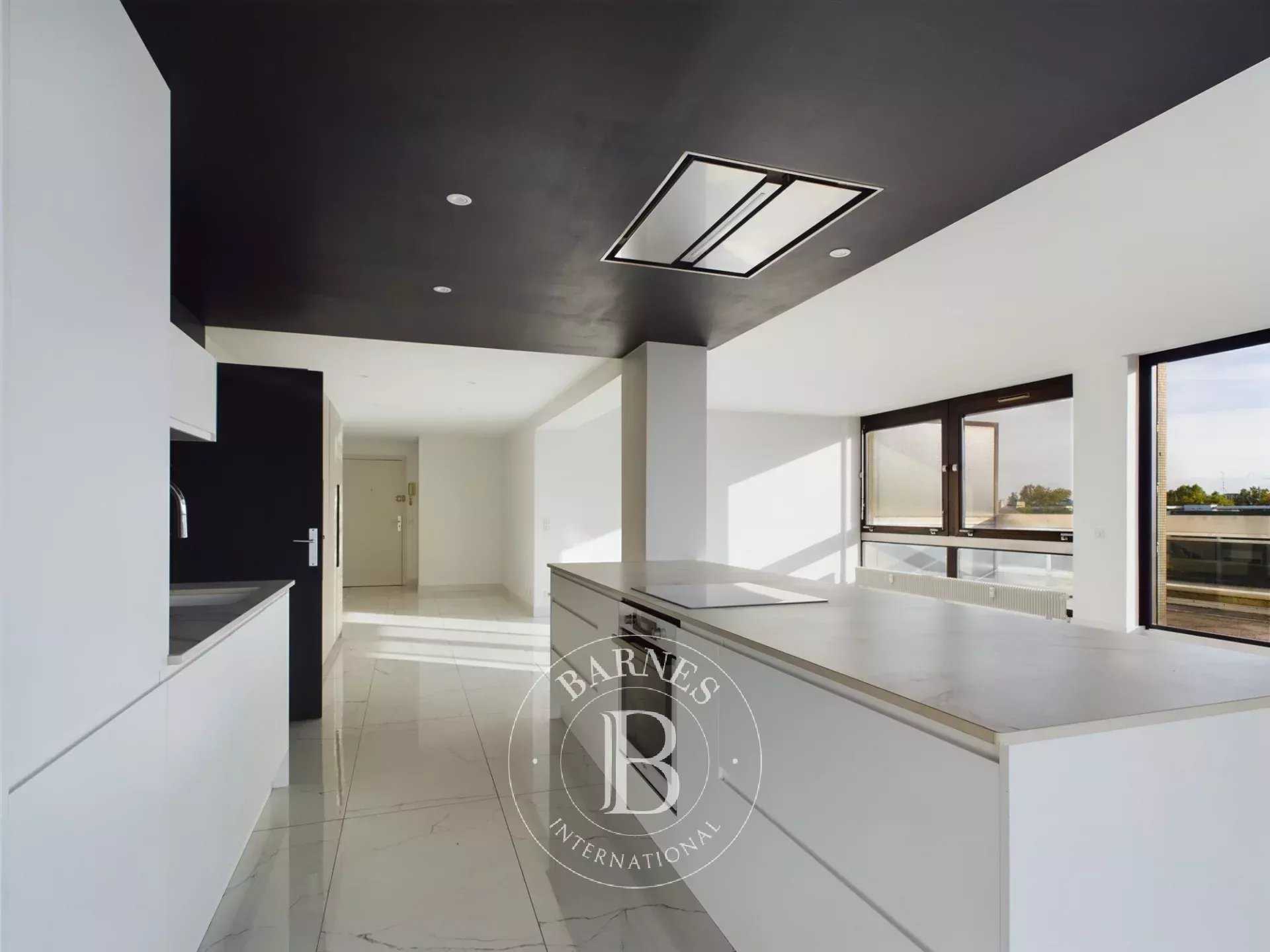 Lille  - Appartement 4 Pièces 3 Chambres