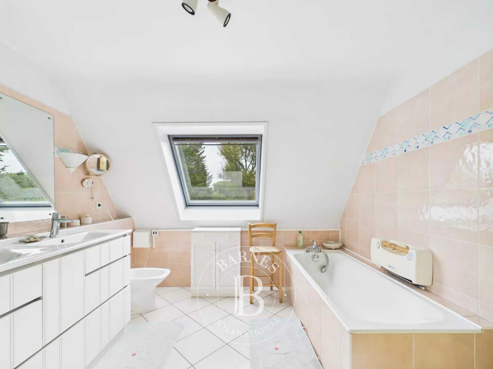 Bondues  - Maison 7 Pièces 4 Chambres