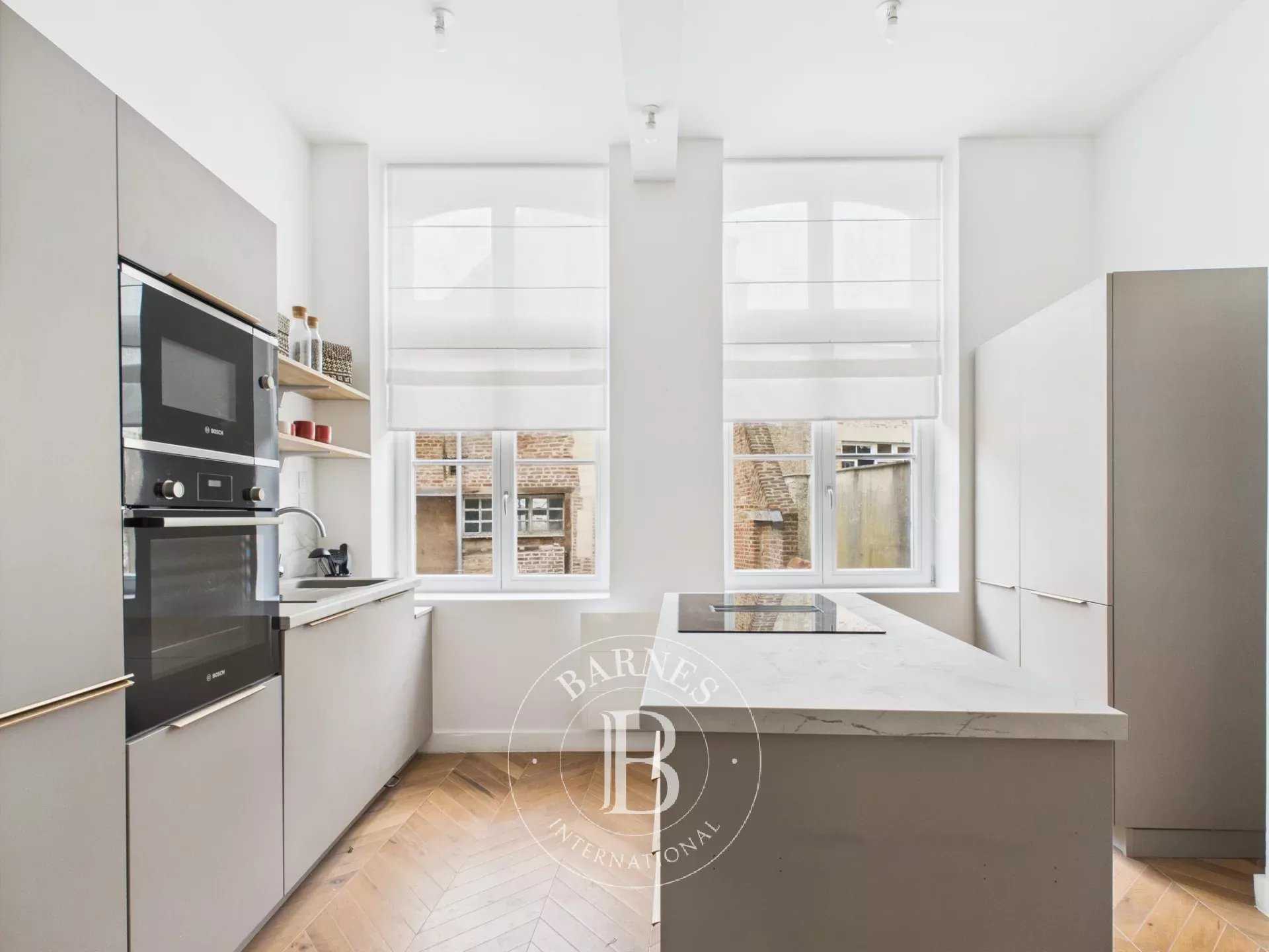 Lille  - Appartement 5 Pièces 3 Chambres