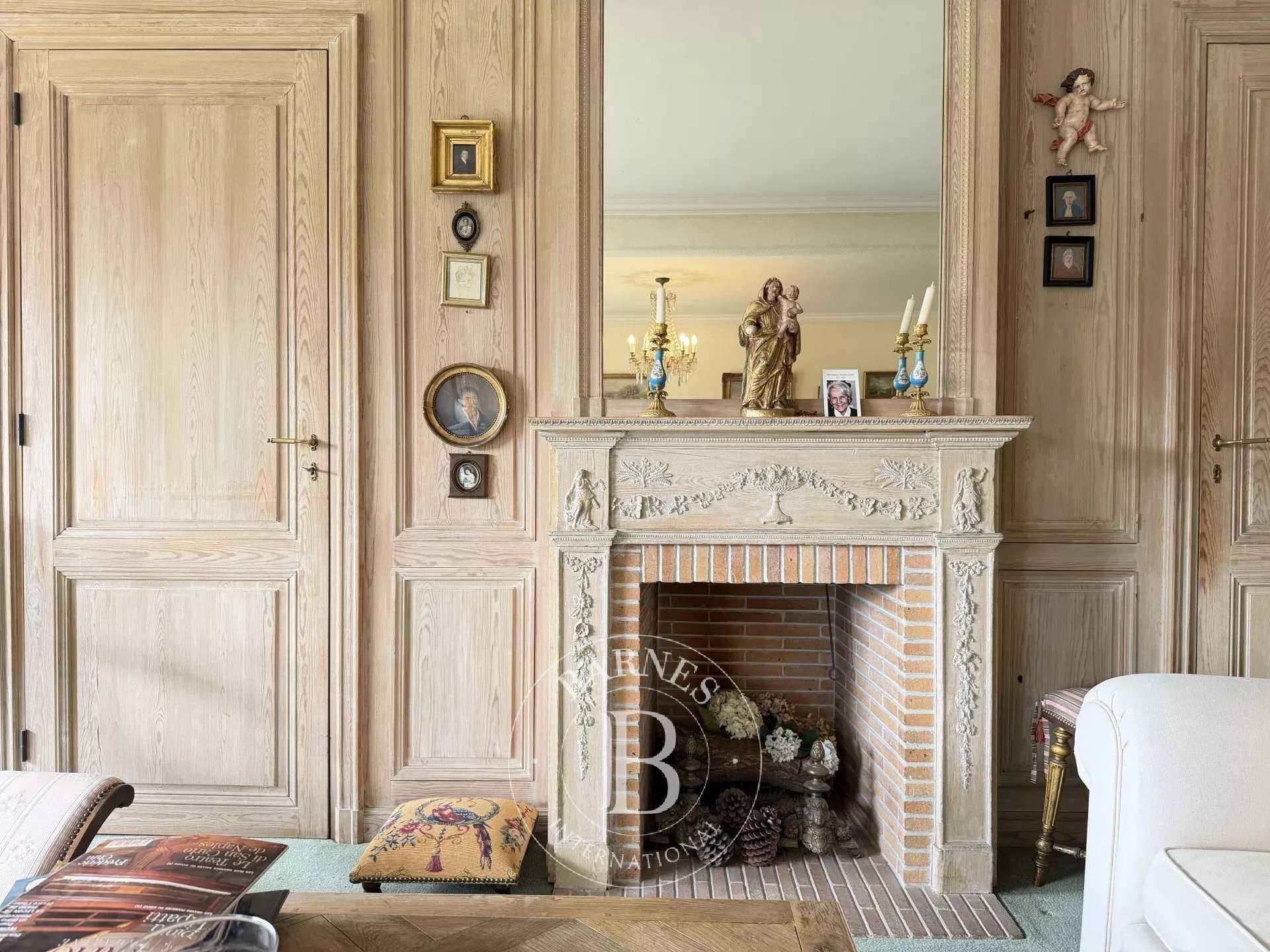 Villeneuve-d'Ascq  - Appartement 6 Pi&egrave;ces 4 Chambres