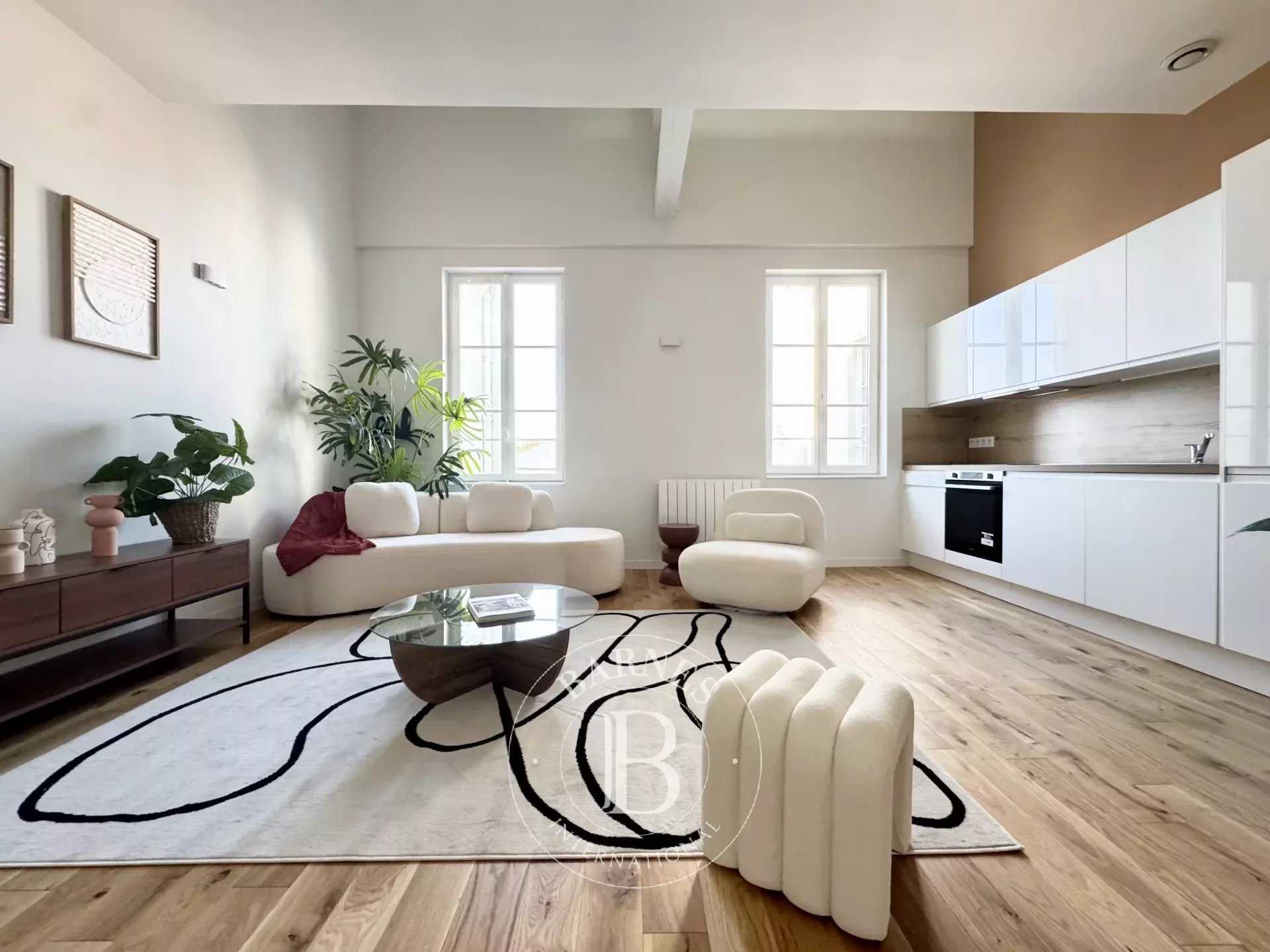 Lille  - Appartement 4 Pièces 2 Chambres