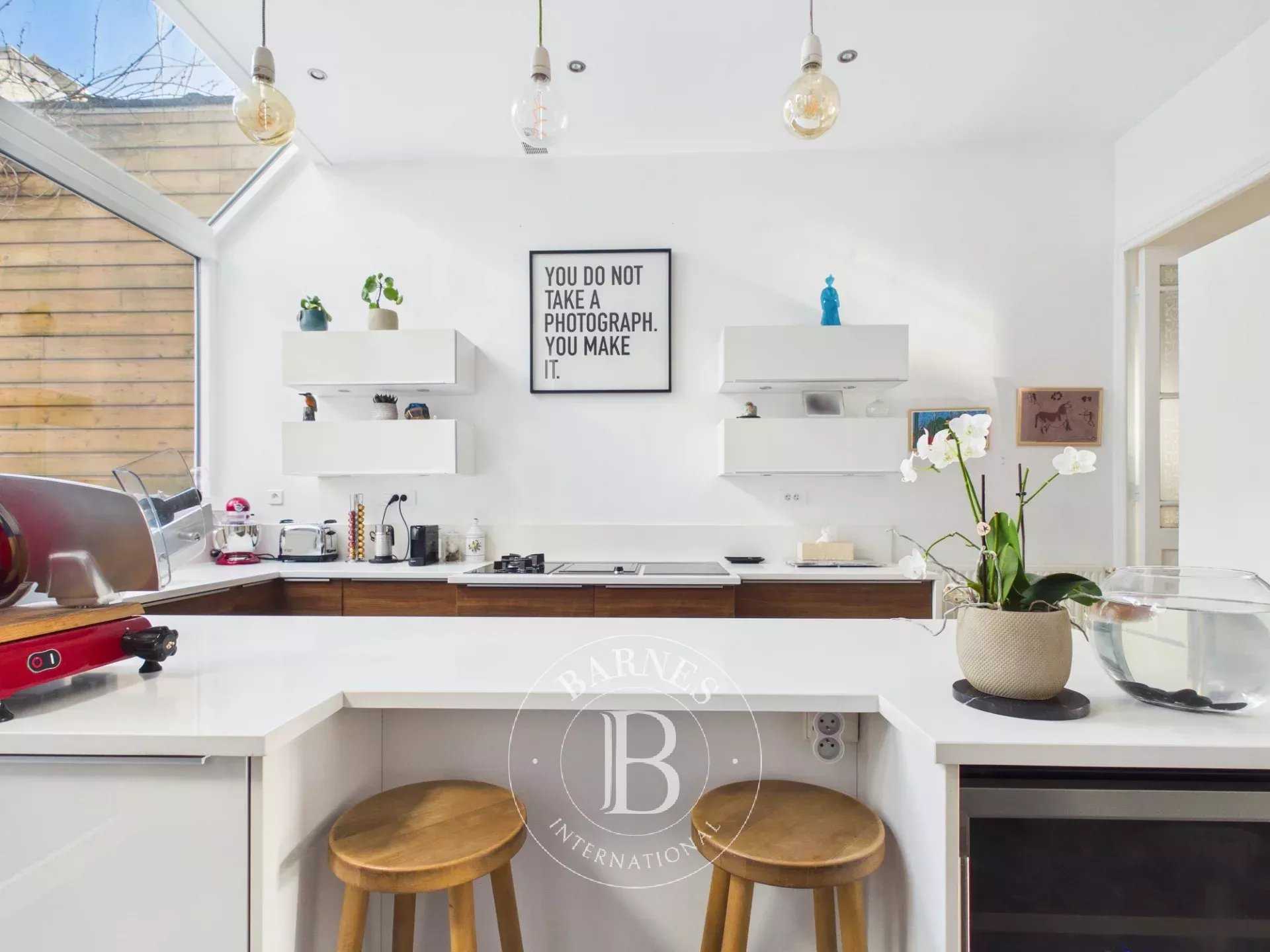 Lille  - Maison de ville 10 Pi&egrave;ces 5 Chambres