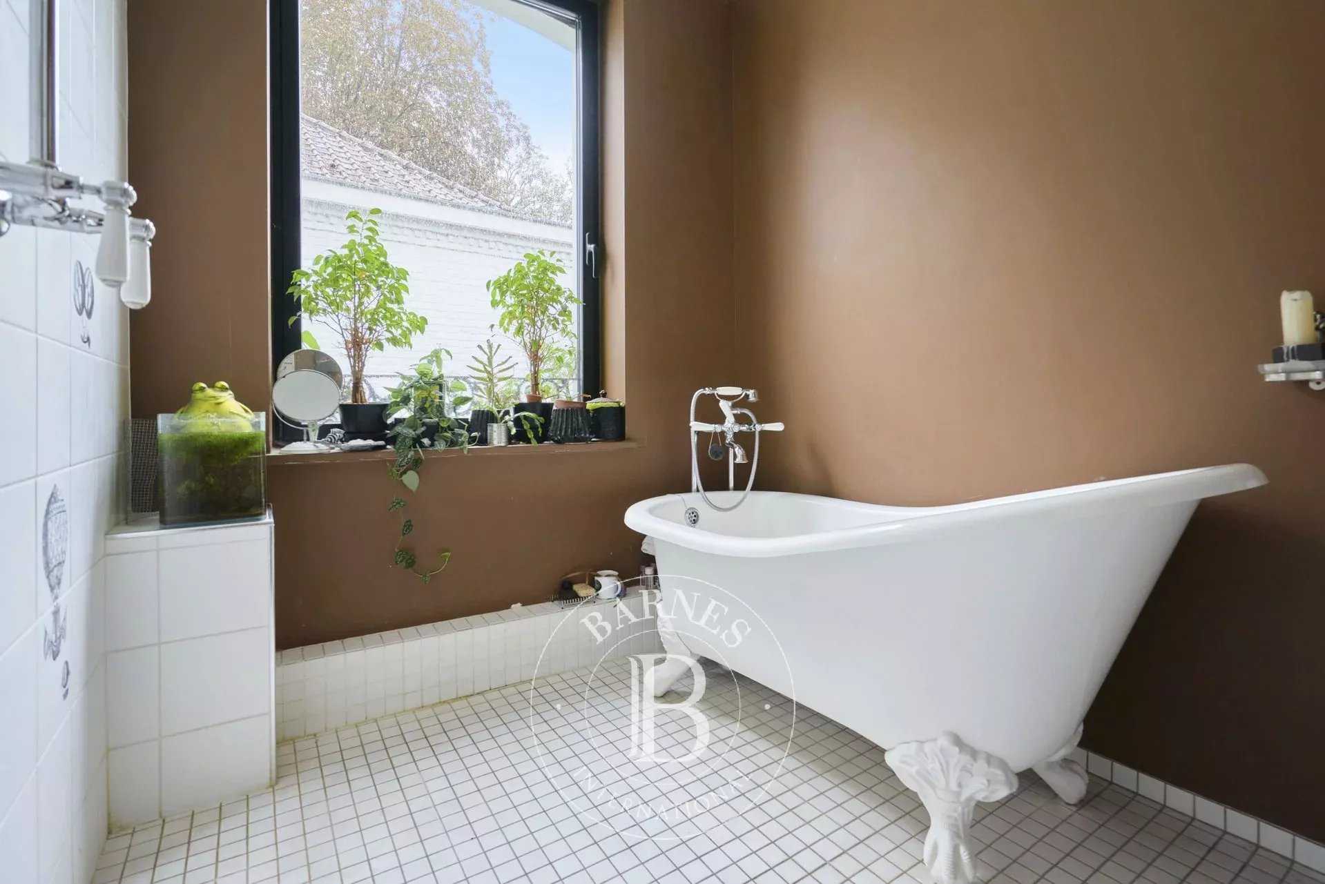 Lille  - Maison 5 Pi&egrave;ces 3 Chambres