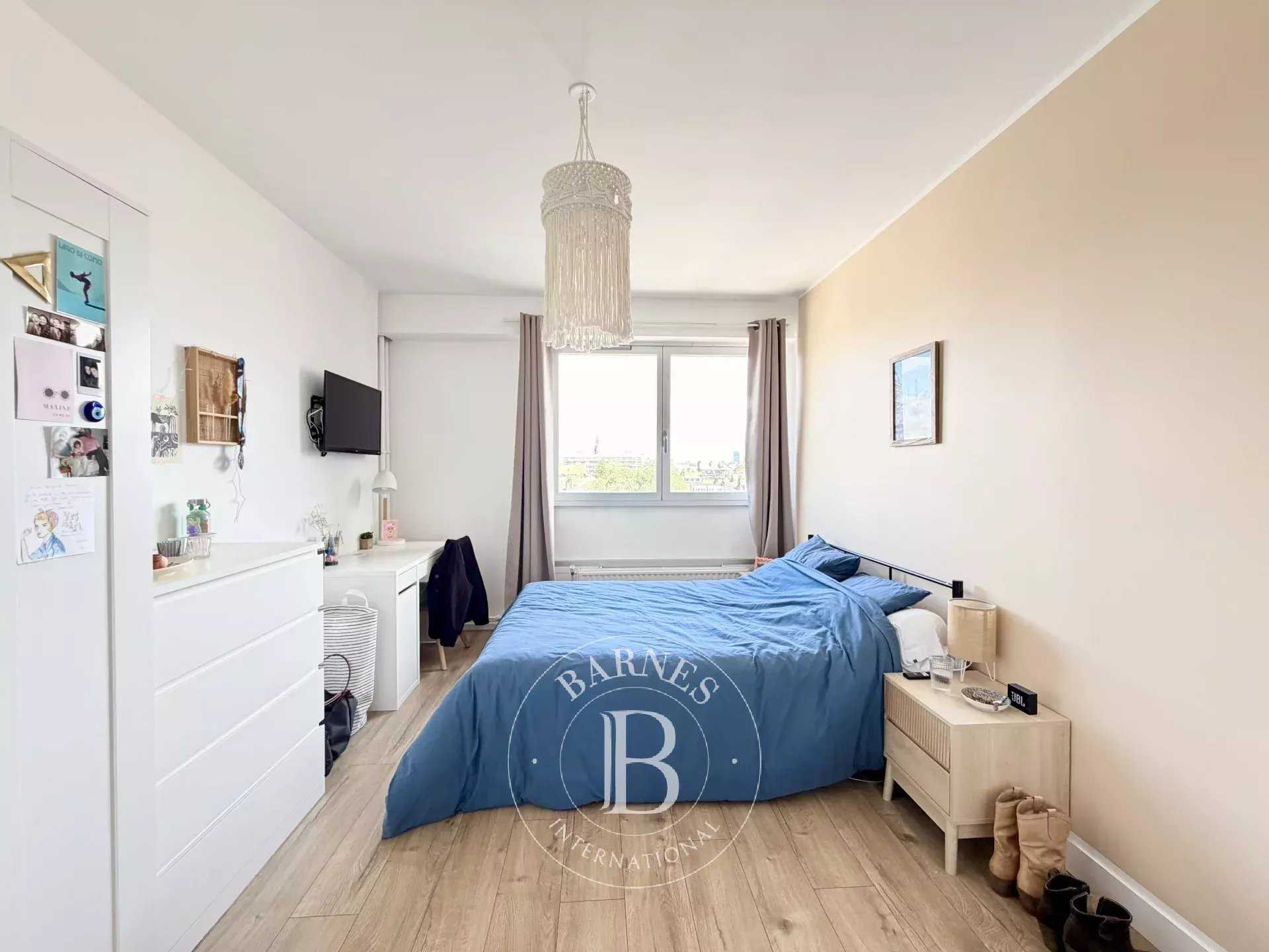 Lille  - Appartement 5 Pi&egrave;ces 4 Chambres