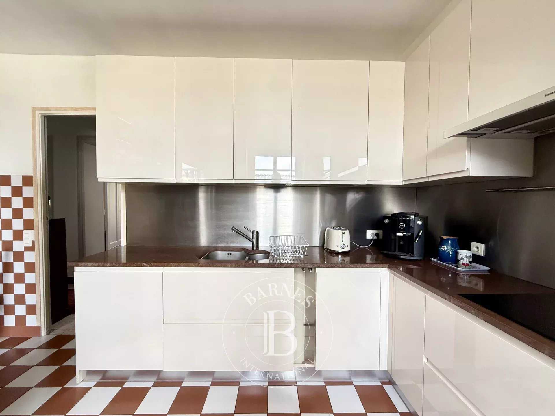 Lille  - Apartment 4 Bedrooms