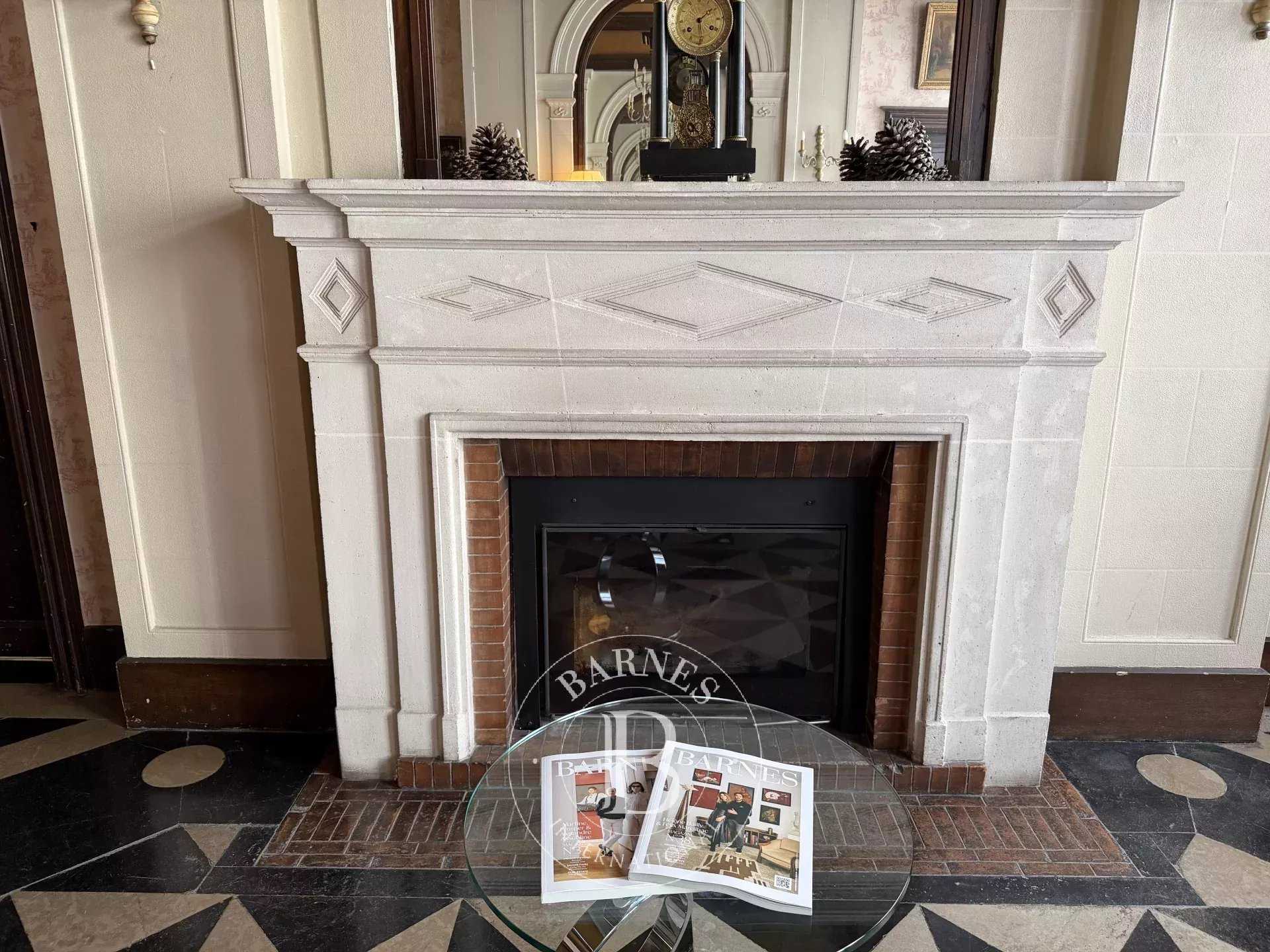 Arras  - Maison 10 Pi&egrave;ces 7 Chambres