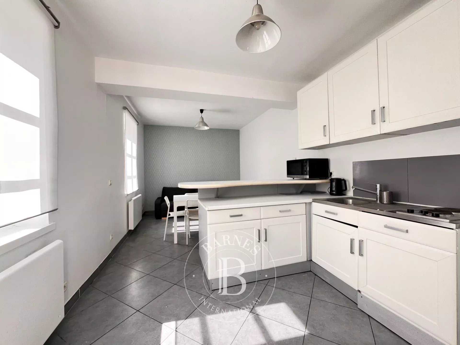 Lille  - Appartement 2 Pièces, 1 Chambre