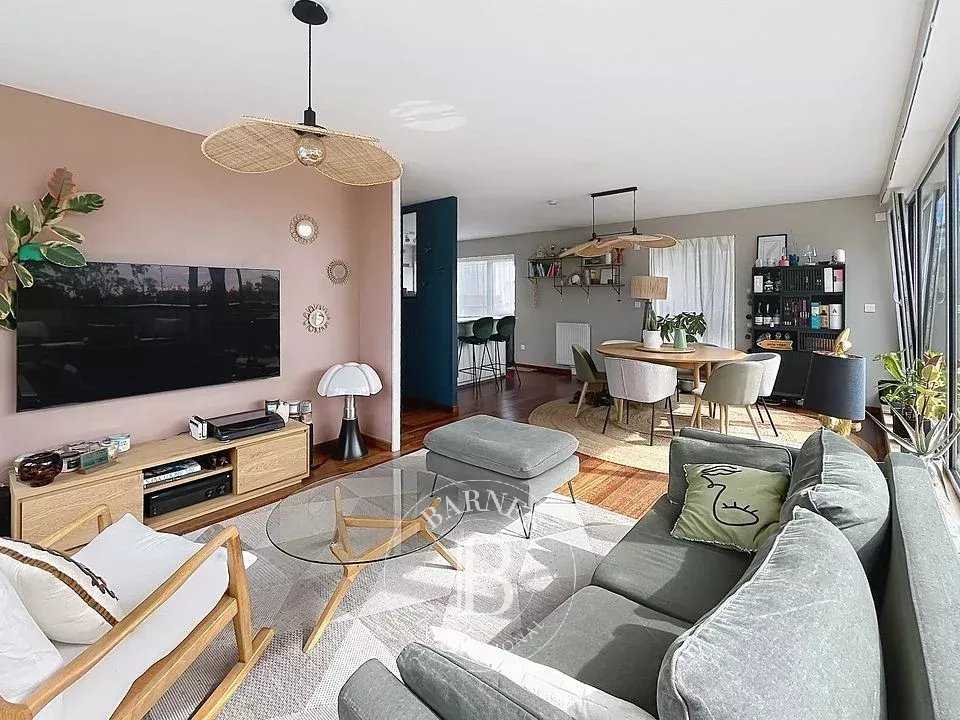 Lille  - Appartement 5 Pi&egrave;ces 4 Chambres