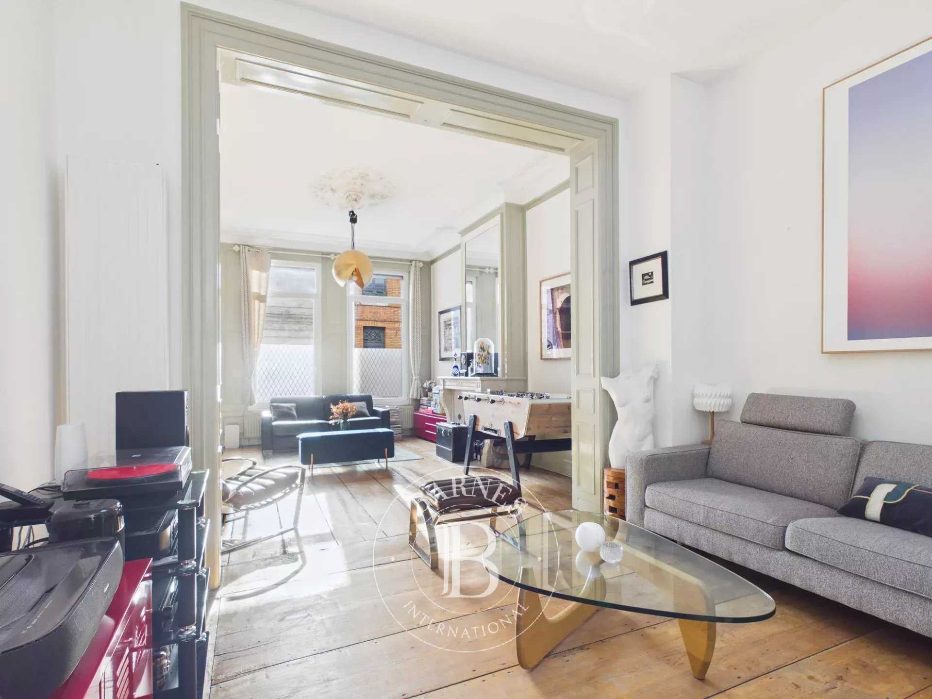 Lille  - Maison de ville 10 Pi&egrave;ces 5 Chambres