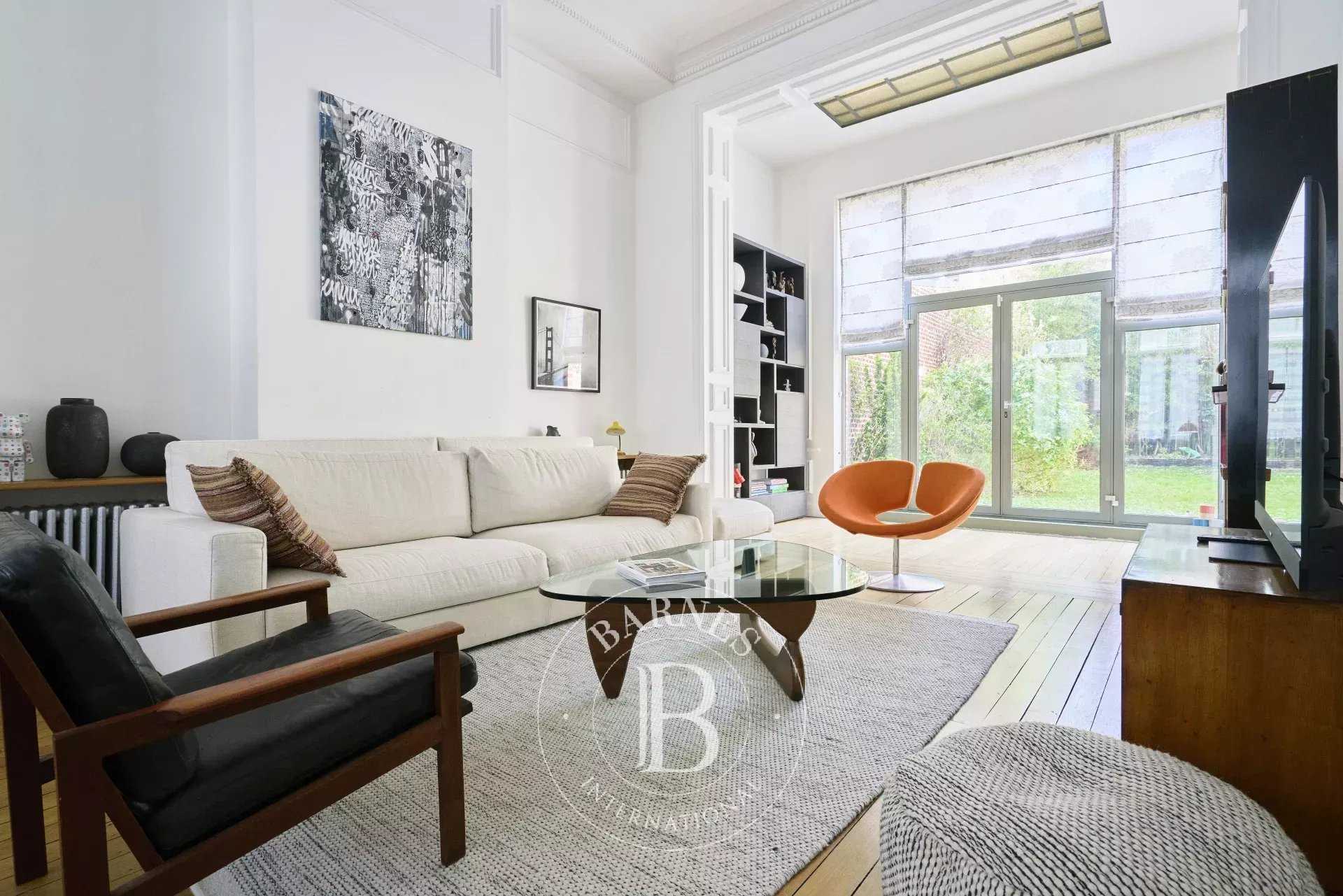 Lille  - Maison 11 Pi&egrave;ces 6 Chambres