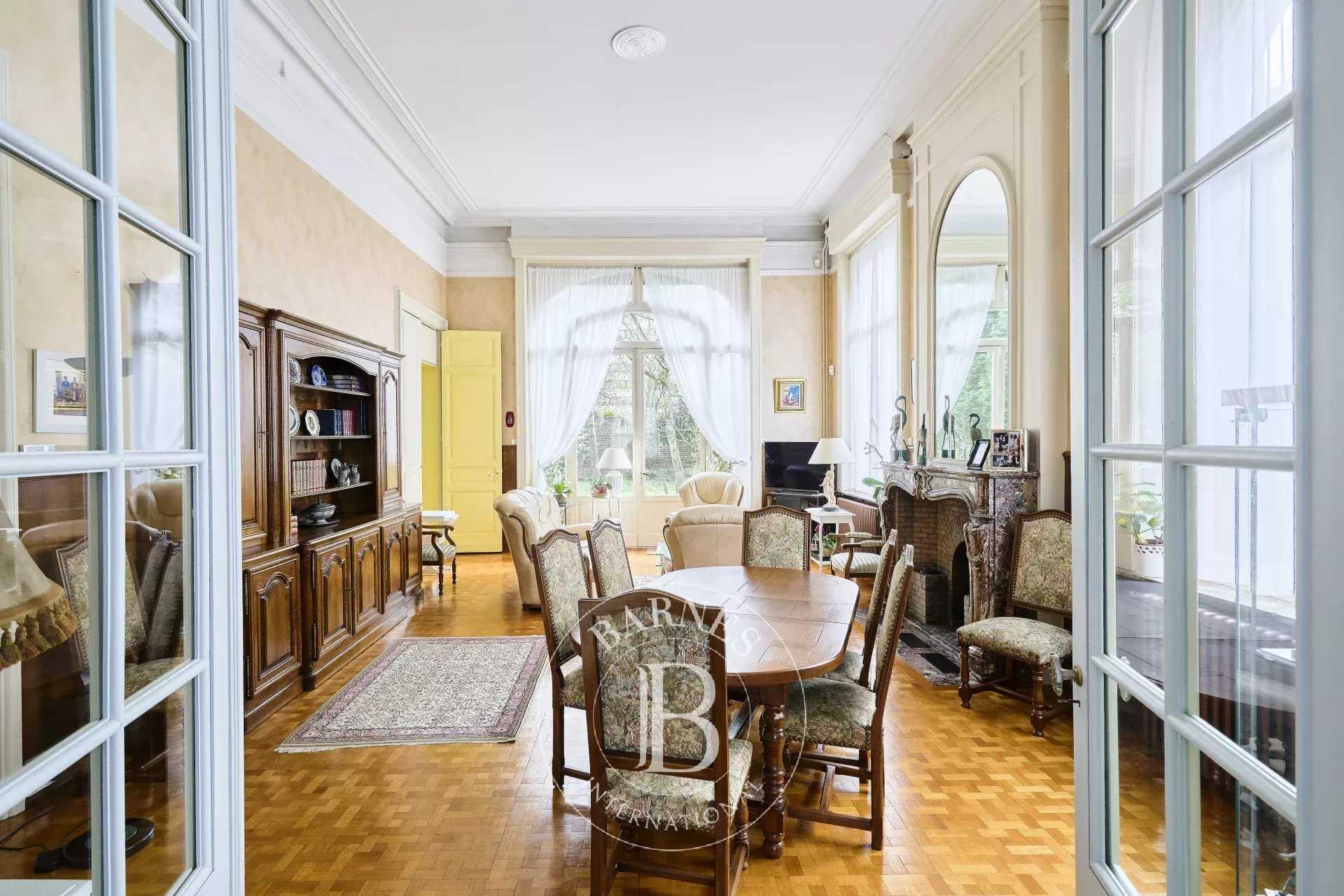 Tourcoing  - Maison 10 Pi&egrave;ces 5 Chambres