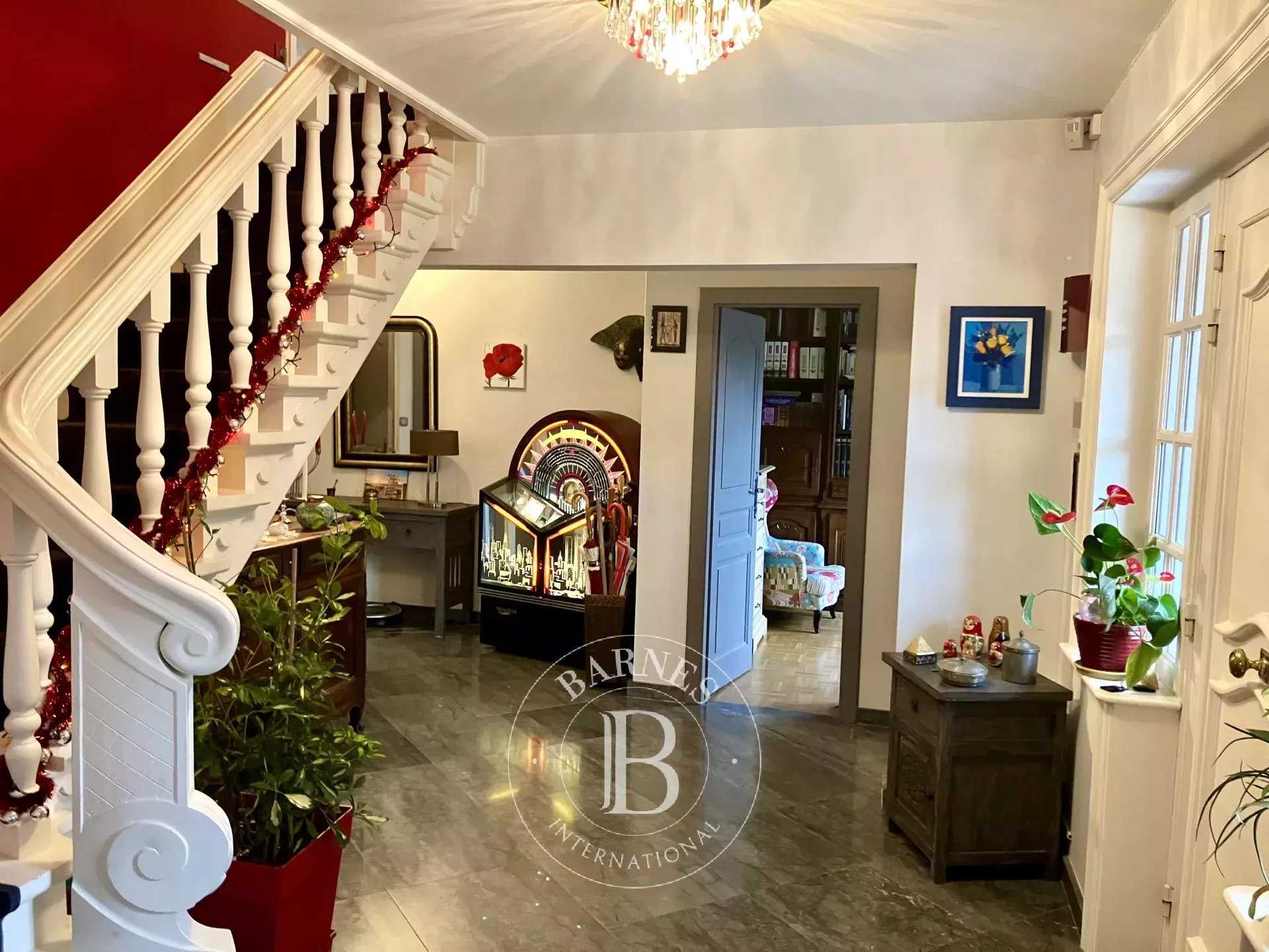 Wervicq-Sud  - Villa 12 Pi&egrave;ces 4 Chambres