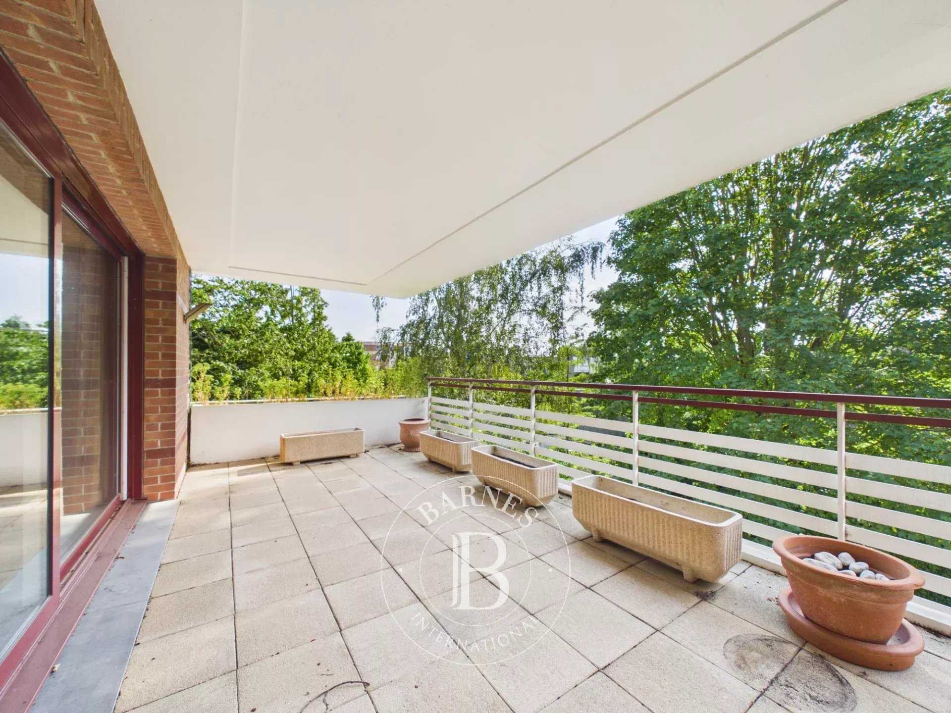 Marcq-en-Baroeul  - Apartment 2 Bedrooms