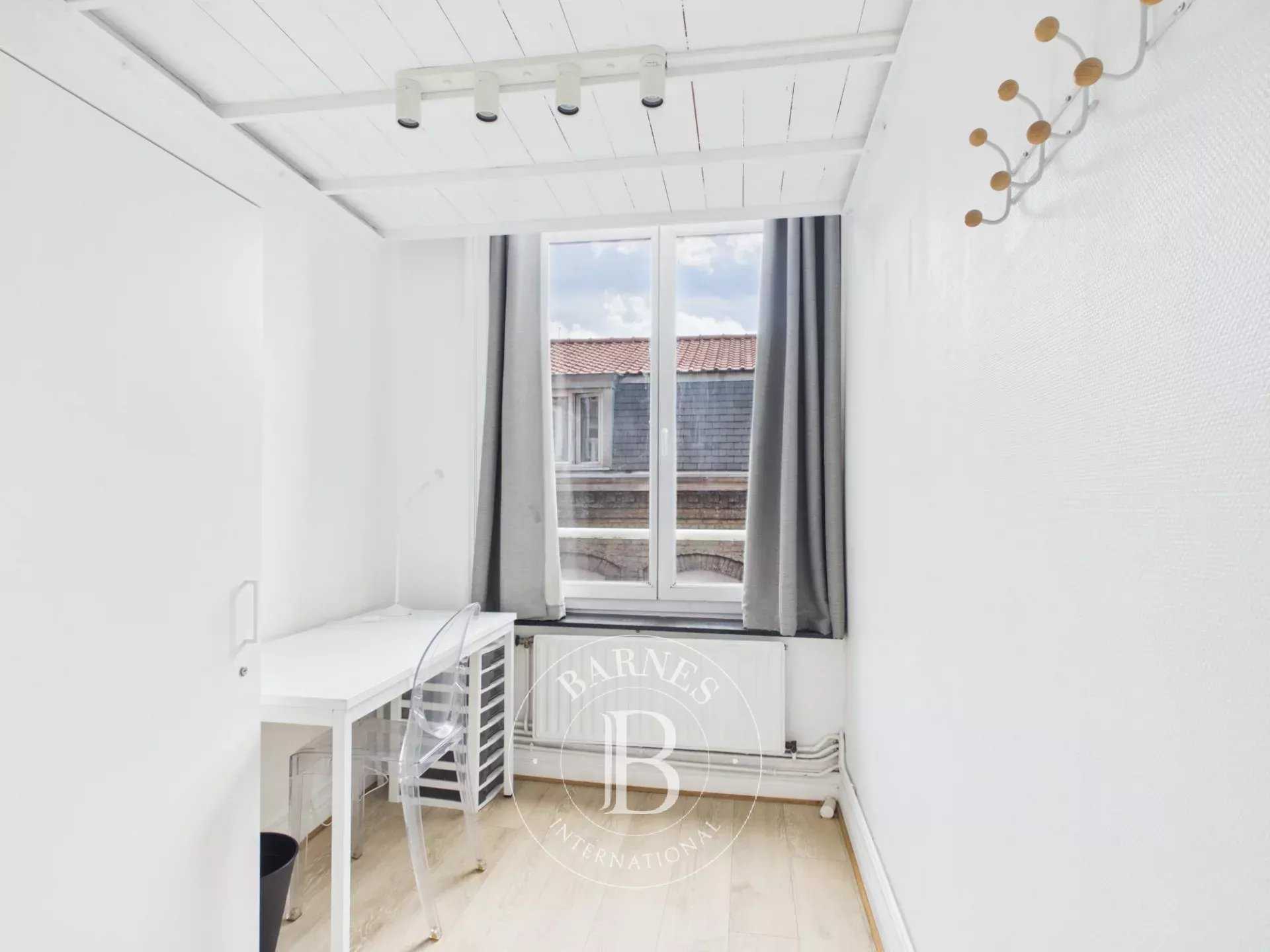 Lille  - Appartement 5 Pi&egrave;ces 2 Chambres