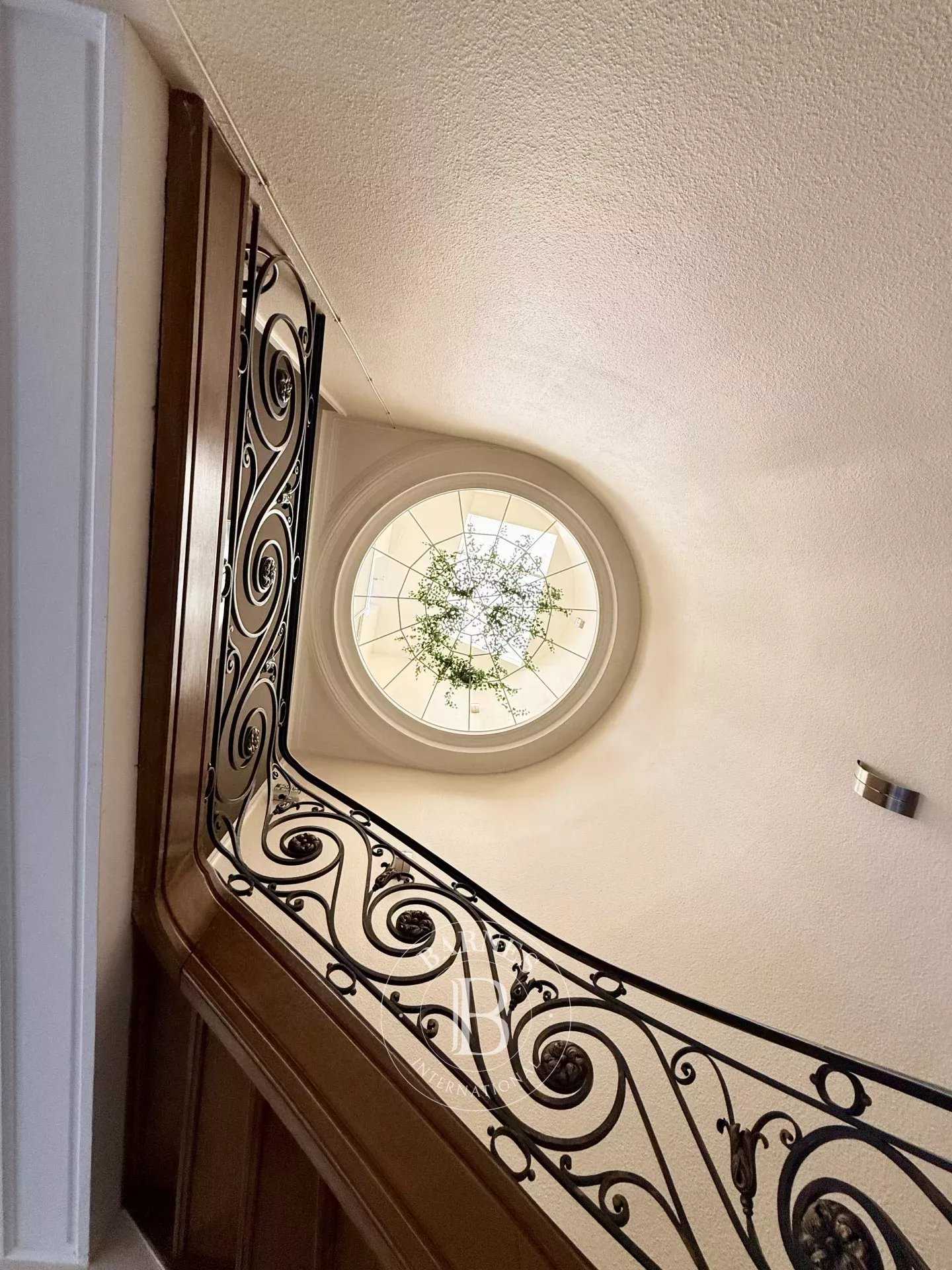 Valenciennes  - Housing estate 6 Bedrooms