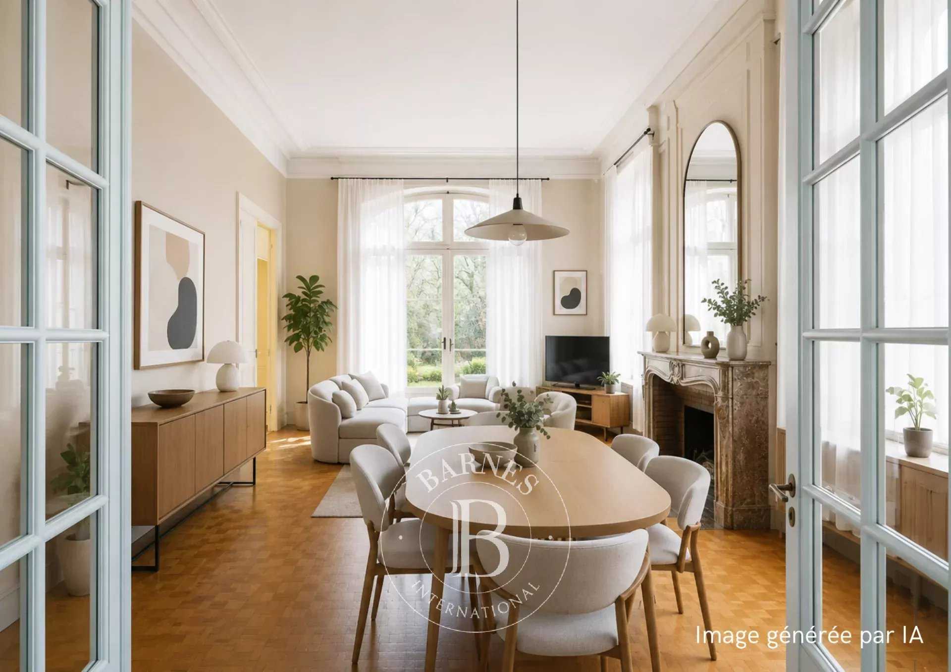 Tourcoing  - House 6 Bedrooms