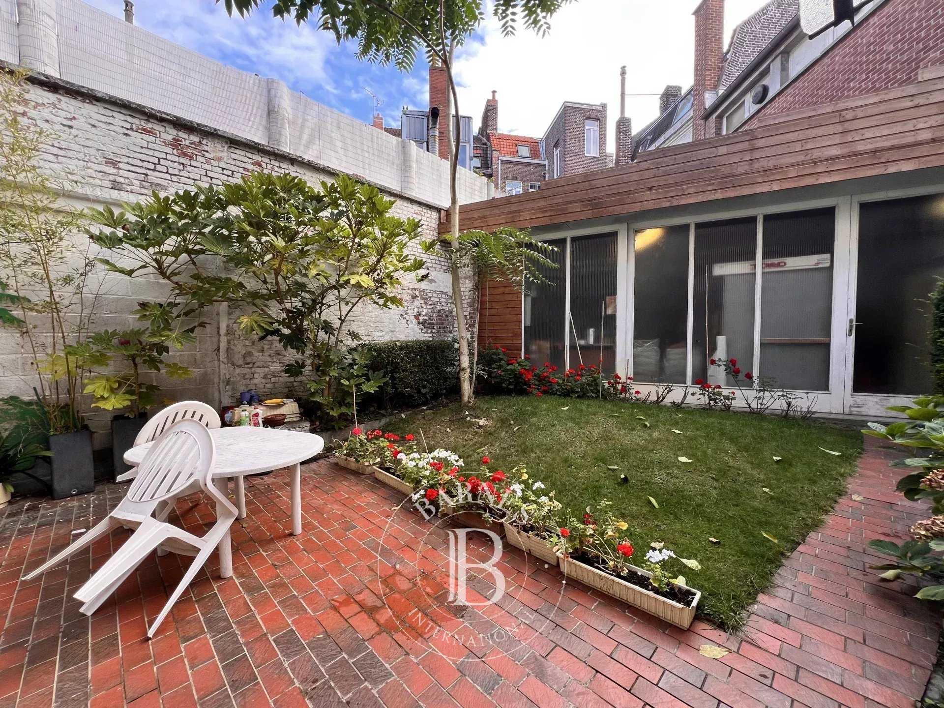 Lille  - Townhouse 8 Bedrooms