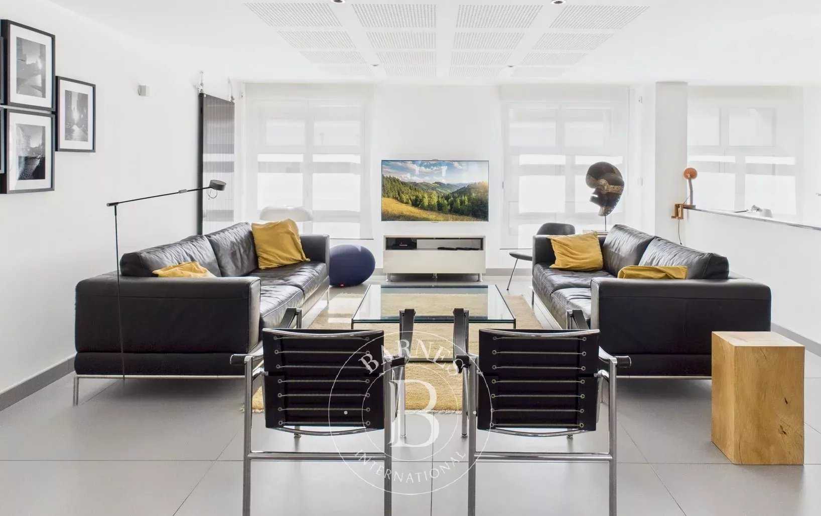 Lille  - Maison de ville 7 Pi&egrave;ces 3 Chambres