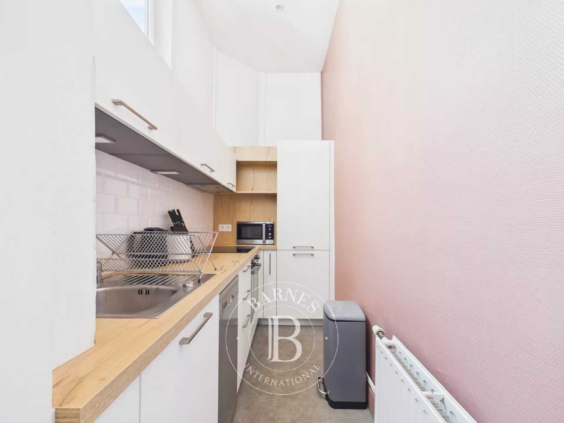 Lille  - Appartement 5 Pi&egrave;ces 2 Chambres