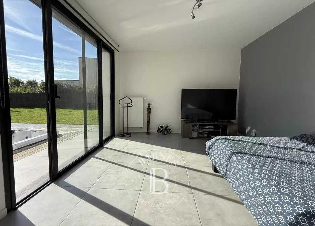 Mérignies  - Villa 6 Pi&egrave;ces 5 Chambres