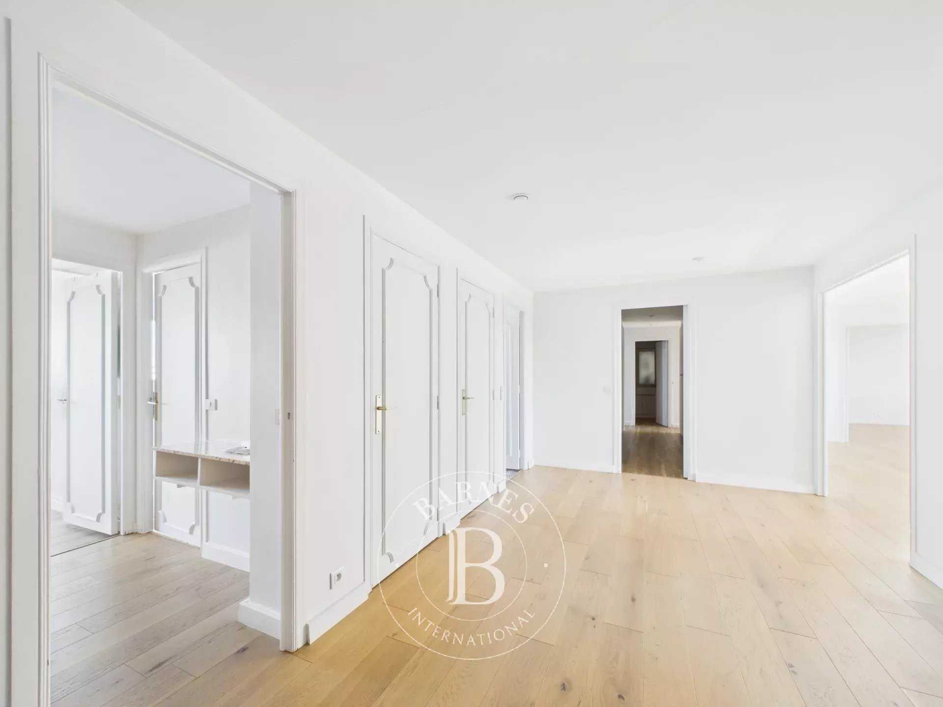 Lille  - Apartment 3 Bedrooms