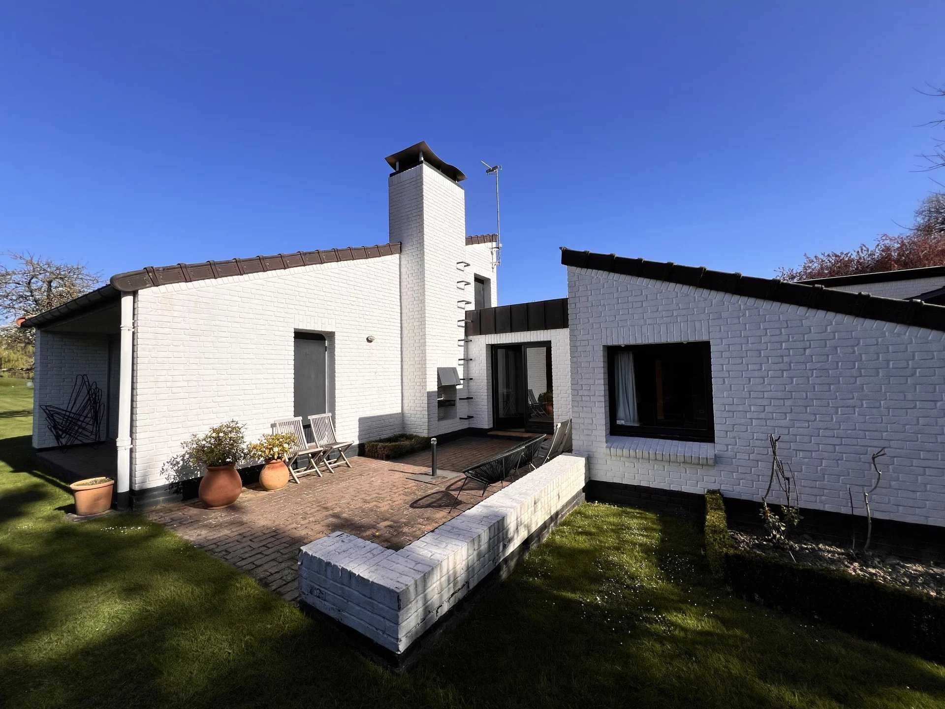 Villeneuve-d'Ascq  - Maison 7 Pièces 4 Chambres