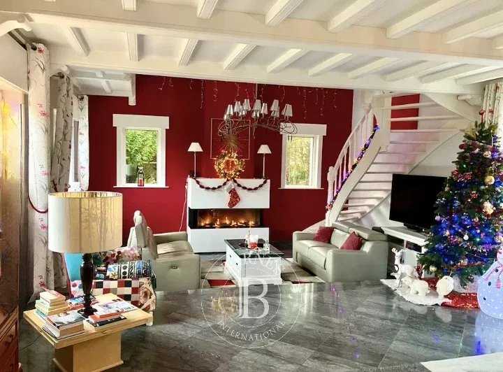 Wervicq-Sud  - Villa 12 Pi&egrave;ces 4 Chambres