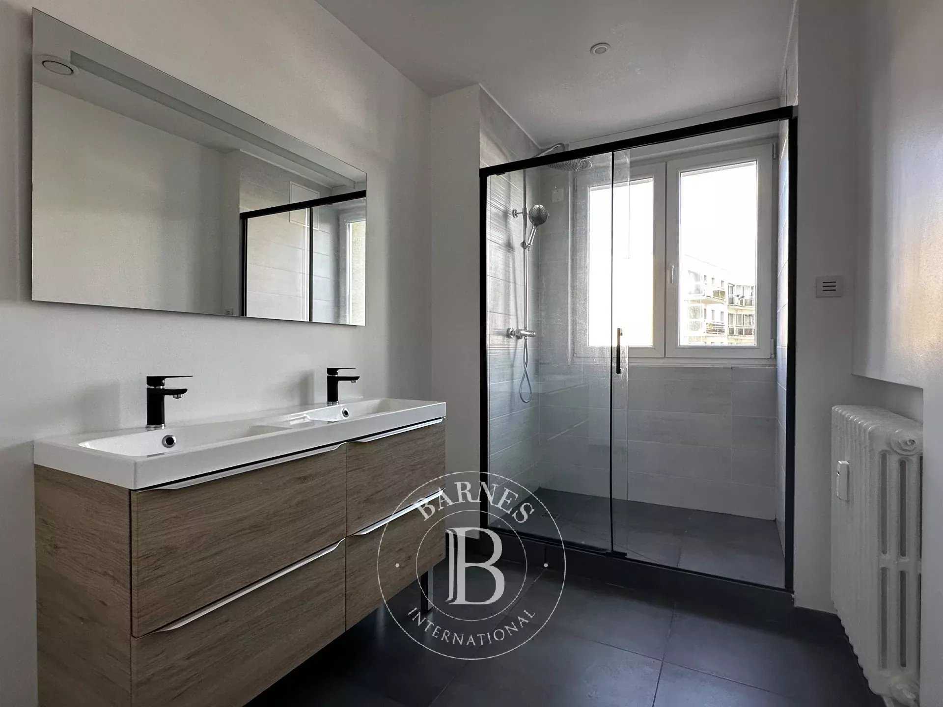 Lille  - Apartment 2 Bedrooms