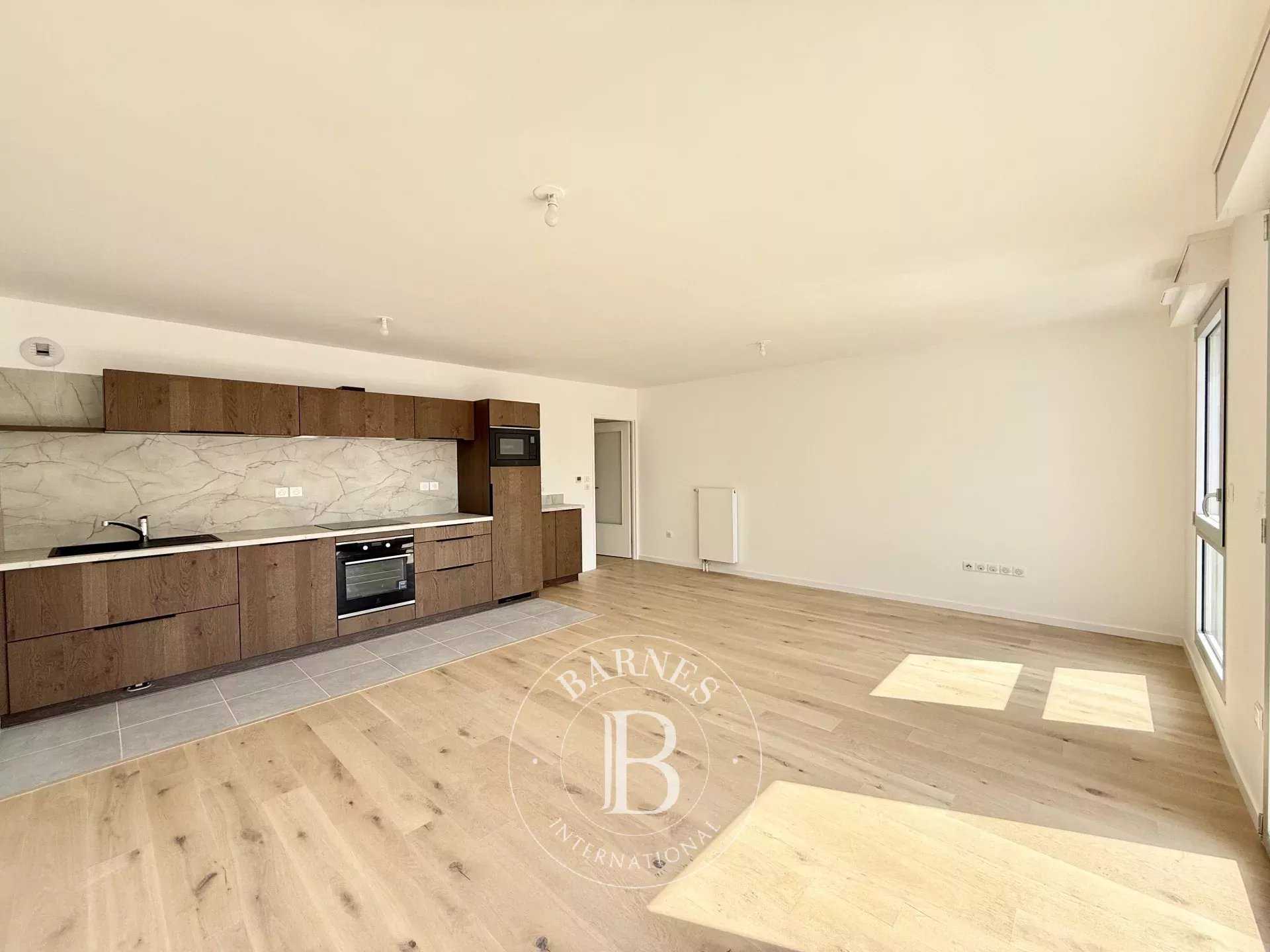 Lille  - Apartment 3 Bedrooms