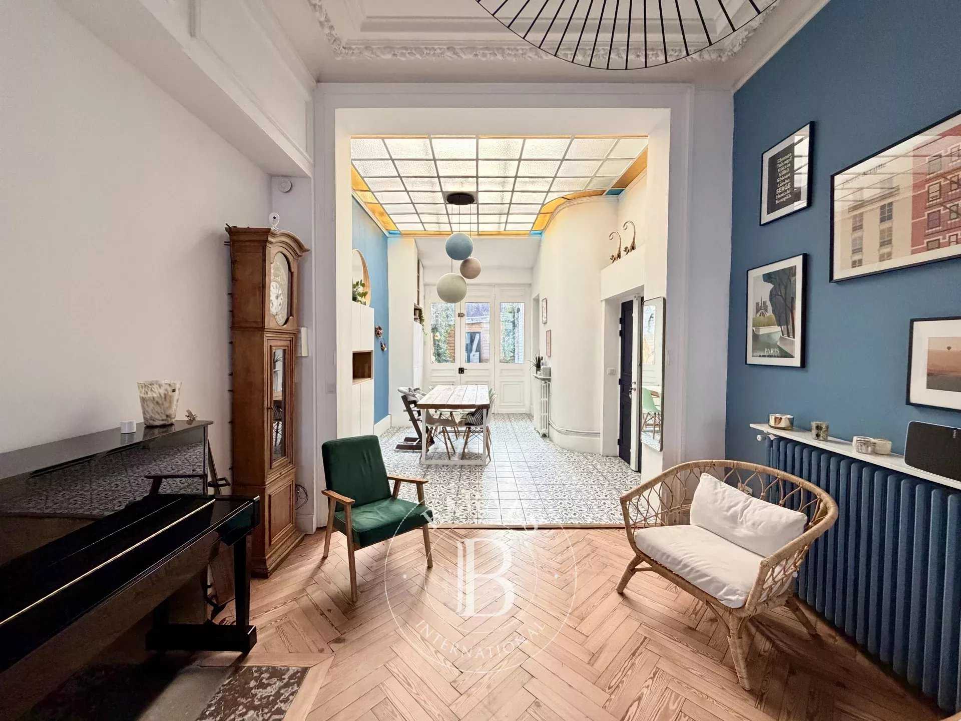 Lille  - Appartement 7 Pi&egrave;ces 3 Chambres