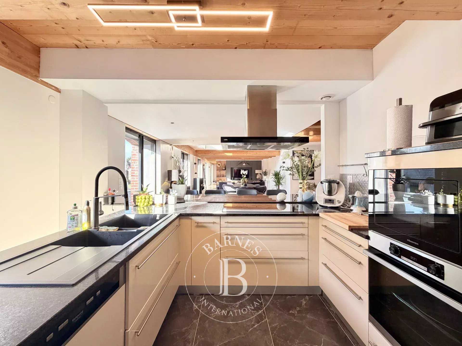 Valenciennes  - Appartement 7 Pi&egrave;ces 3 Chambres