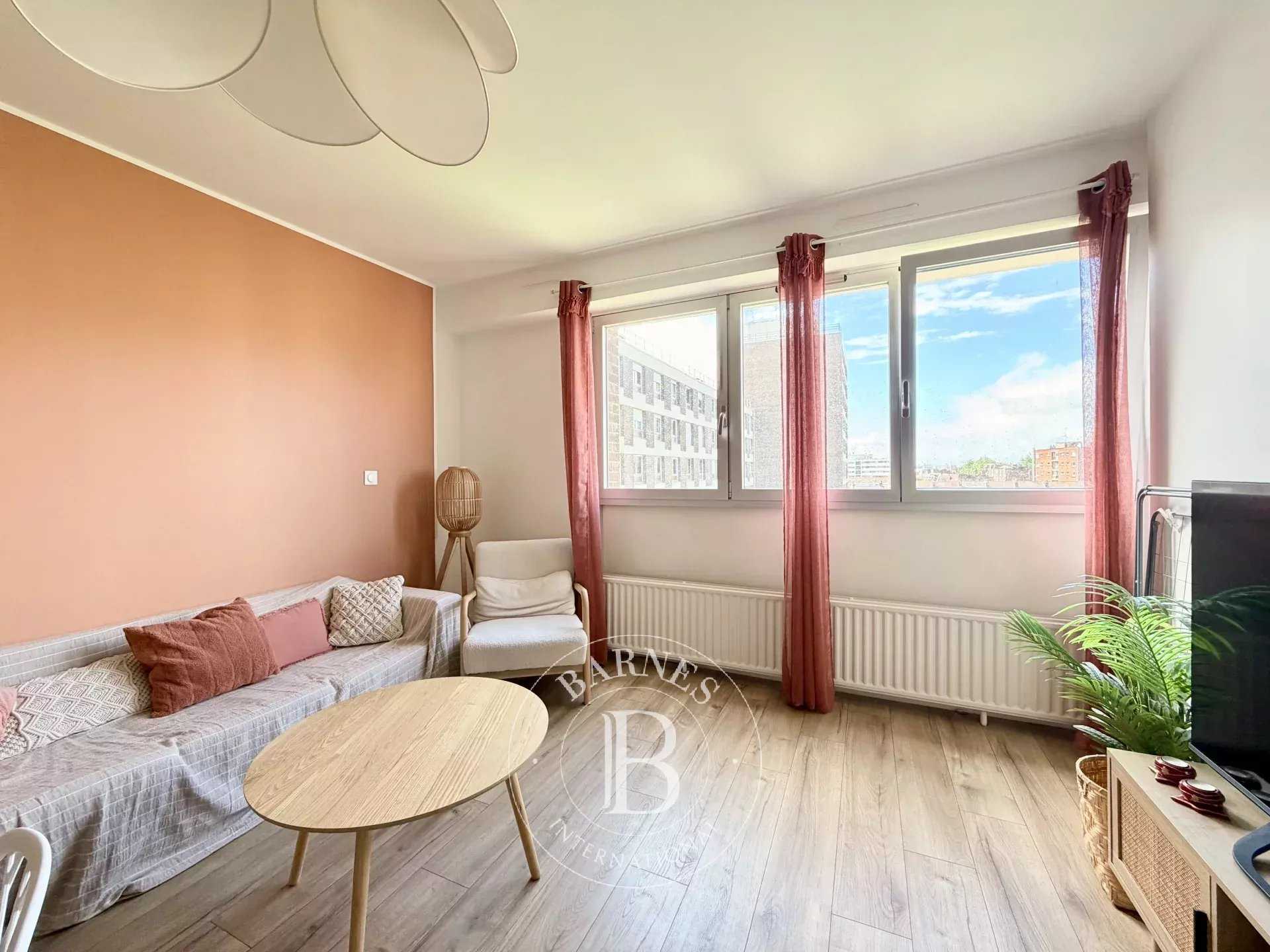 Lille  - Appartement 5 Pi&egrave;ces 4 Chambres