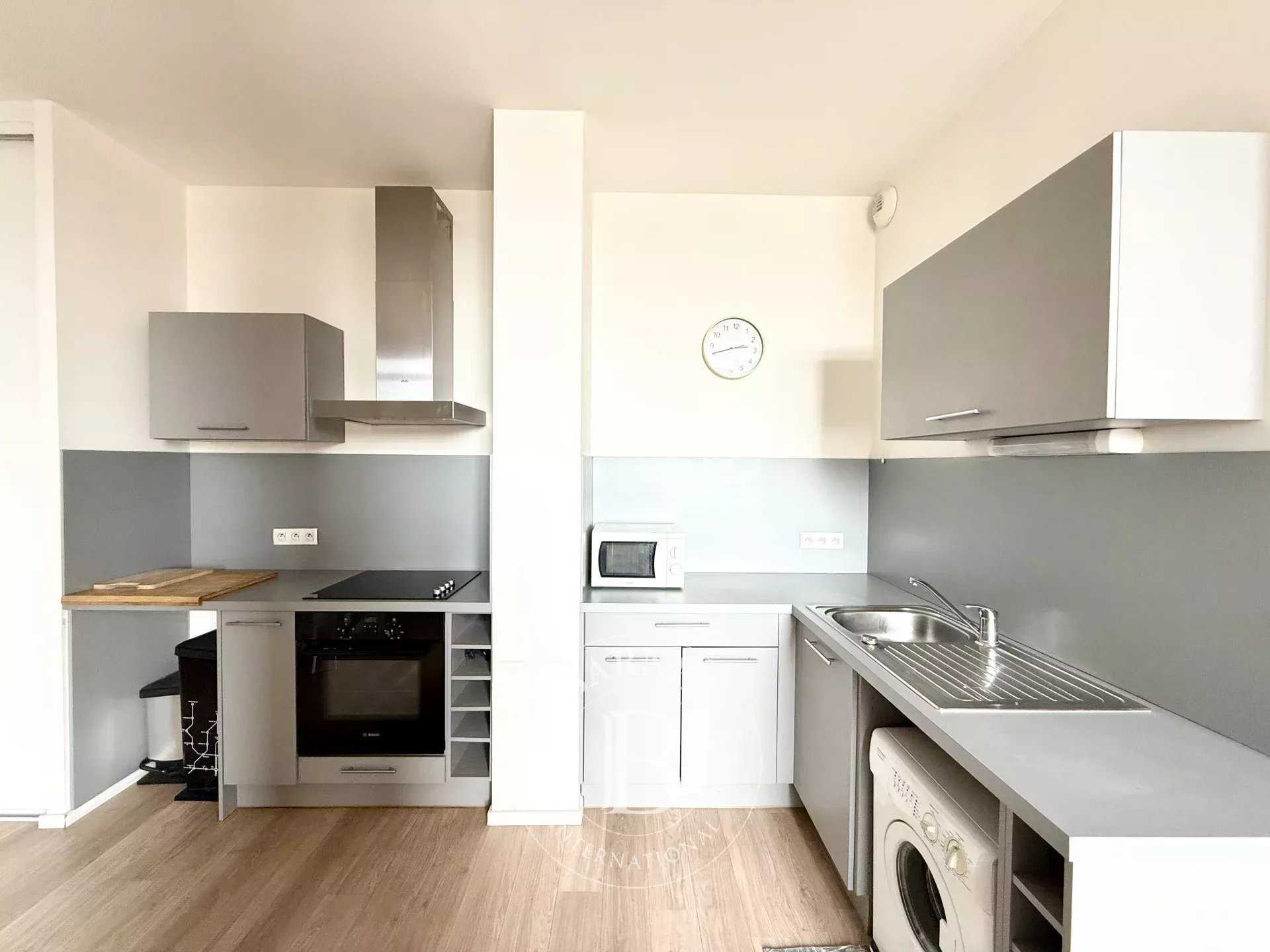 Appartement Lille  -  ref 85680359 (picture 2)