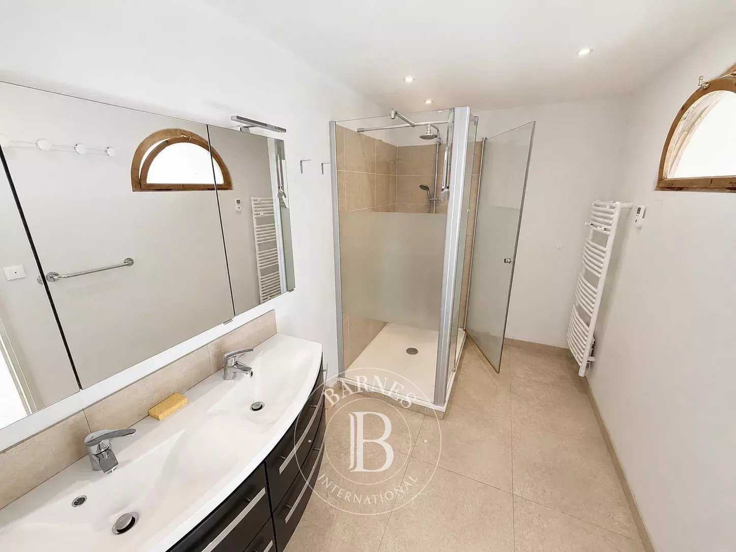 Appartement La Madeleine  -  ref 86843292 (picture 2)