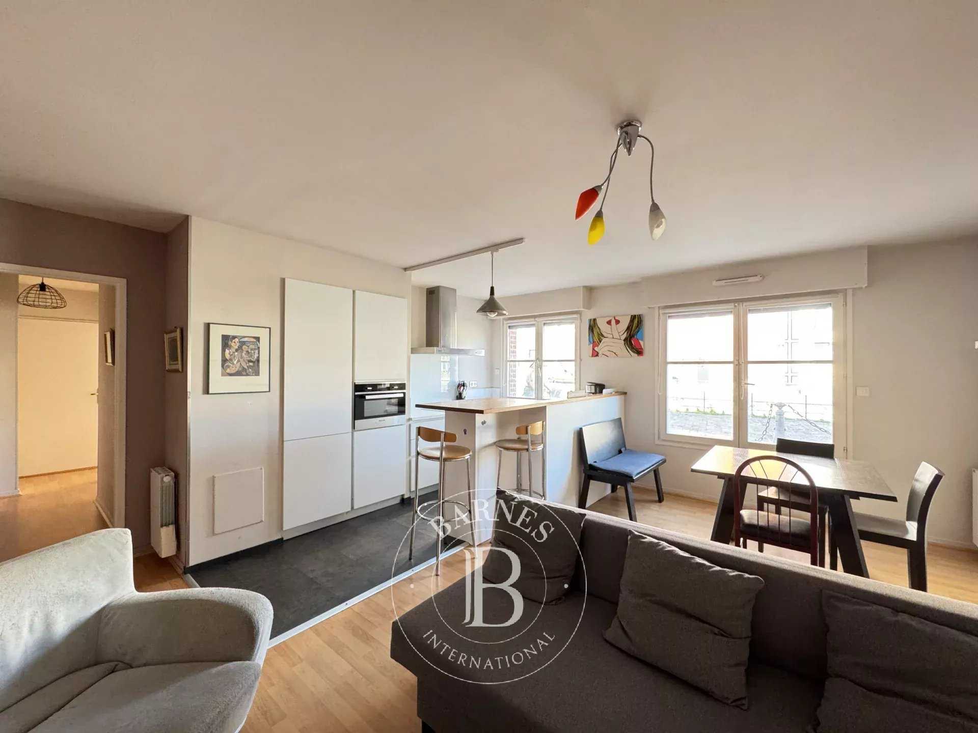Appartement Lille  -  ref 85700545 (picture 2)