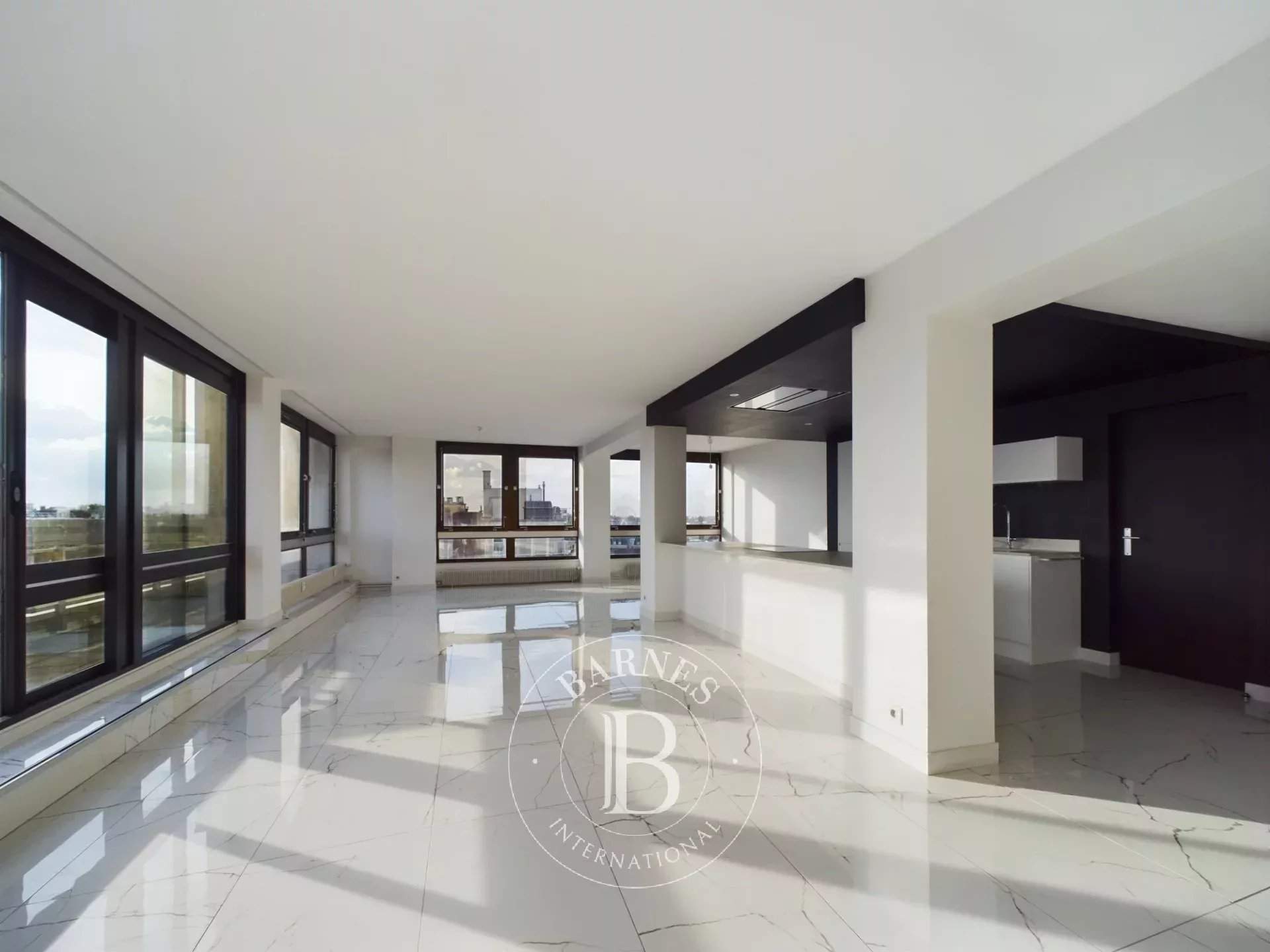 Lille  - Appartement 4 Pièces 3 Chambres - picture 2