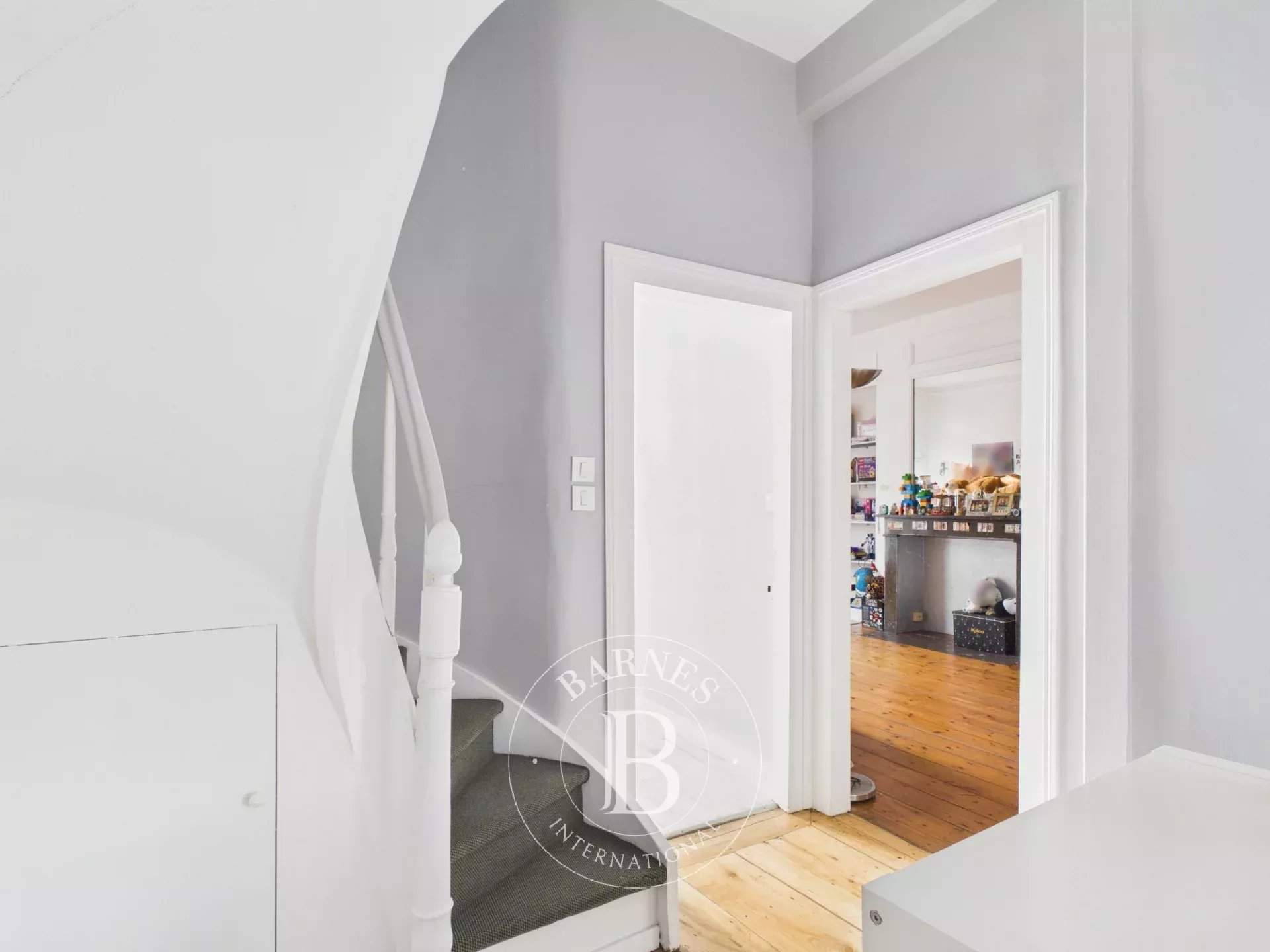 Lille  - Maison de ville 10 Pi&egrave;ces 5 Chambres - picture 9