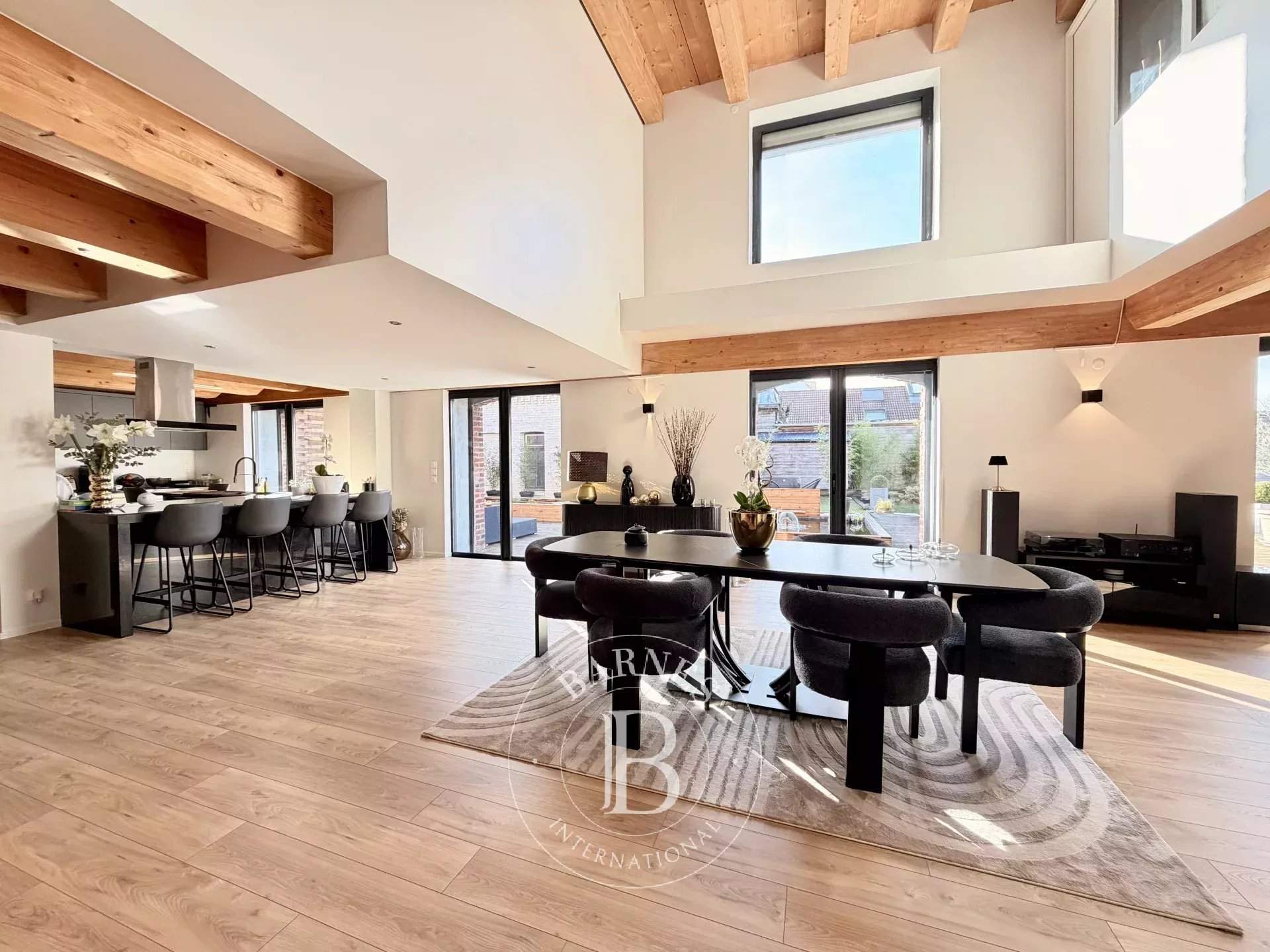 Valenciennes  - Appartement 7 Pi&egrave;ces 3 Chambres - picture 2