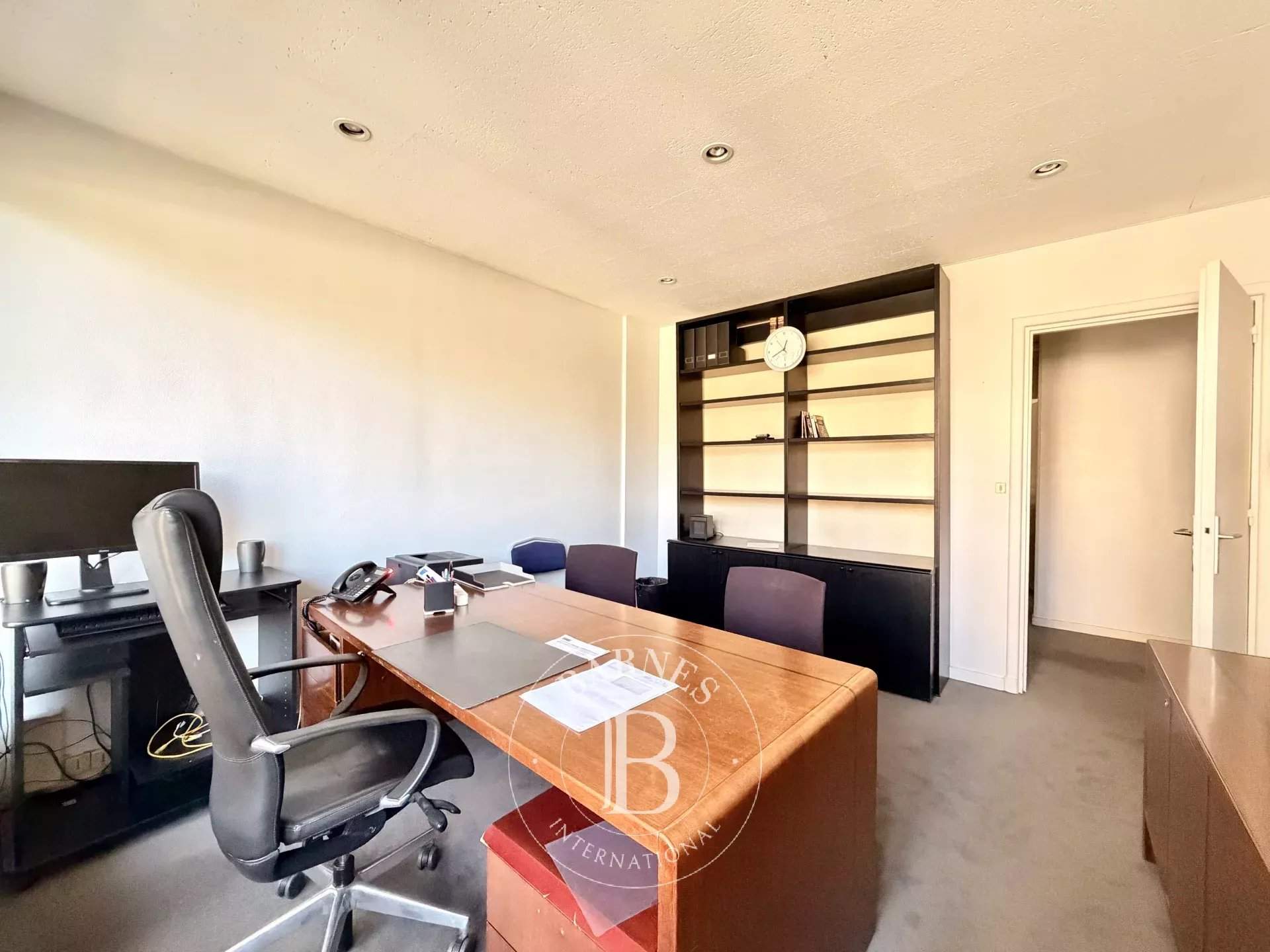 Lille  - Premises 6 Bedrooms - picture 2